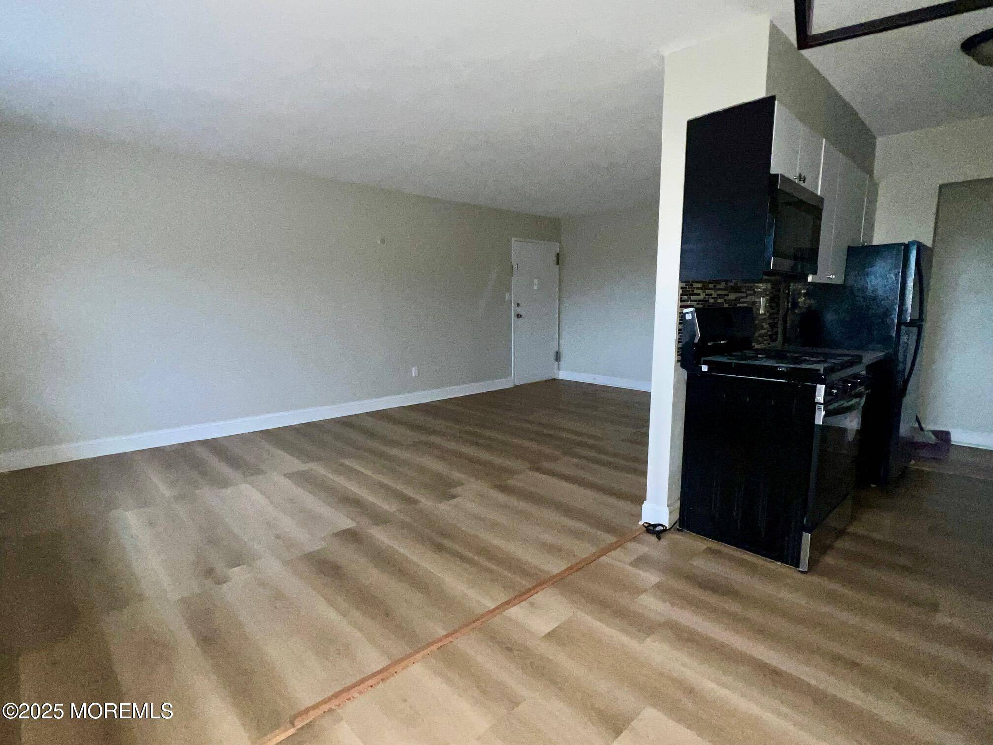 Freehold, NJ 07728,12 Manchester Court #H