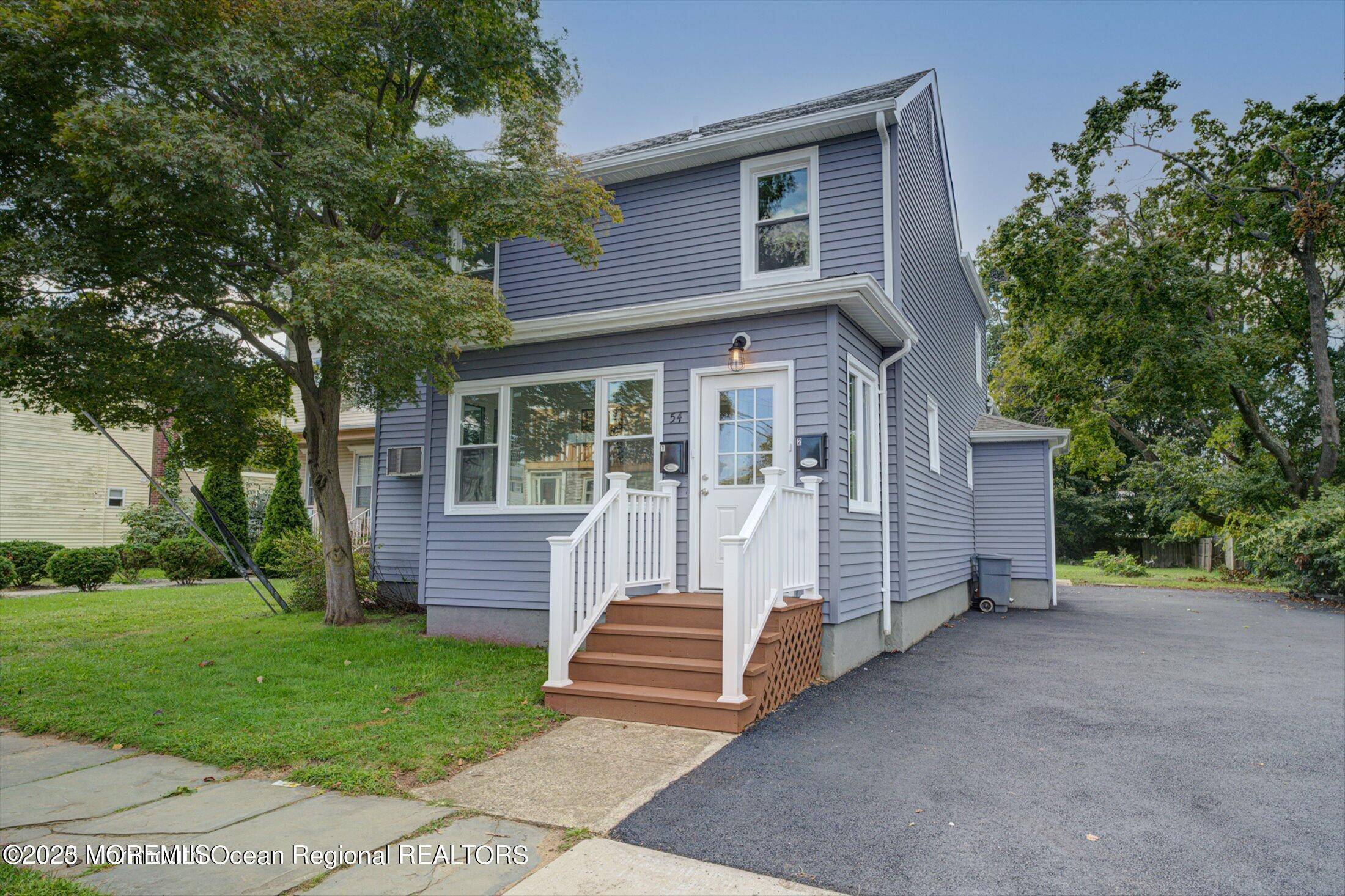Keyport, NJ 07735,54 Main Street #2