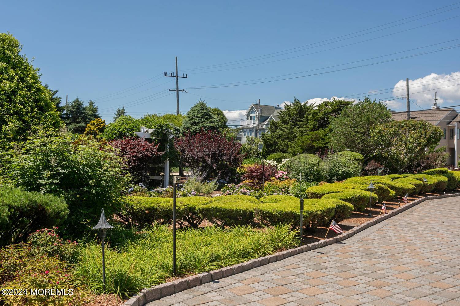 Mantoloking, NJ 08738,366 N Highway 35