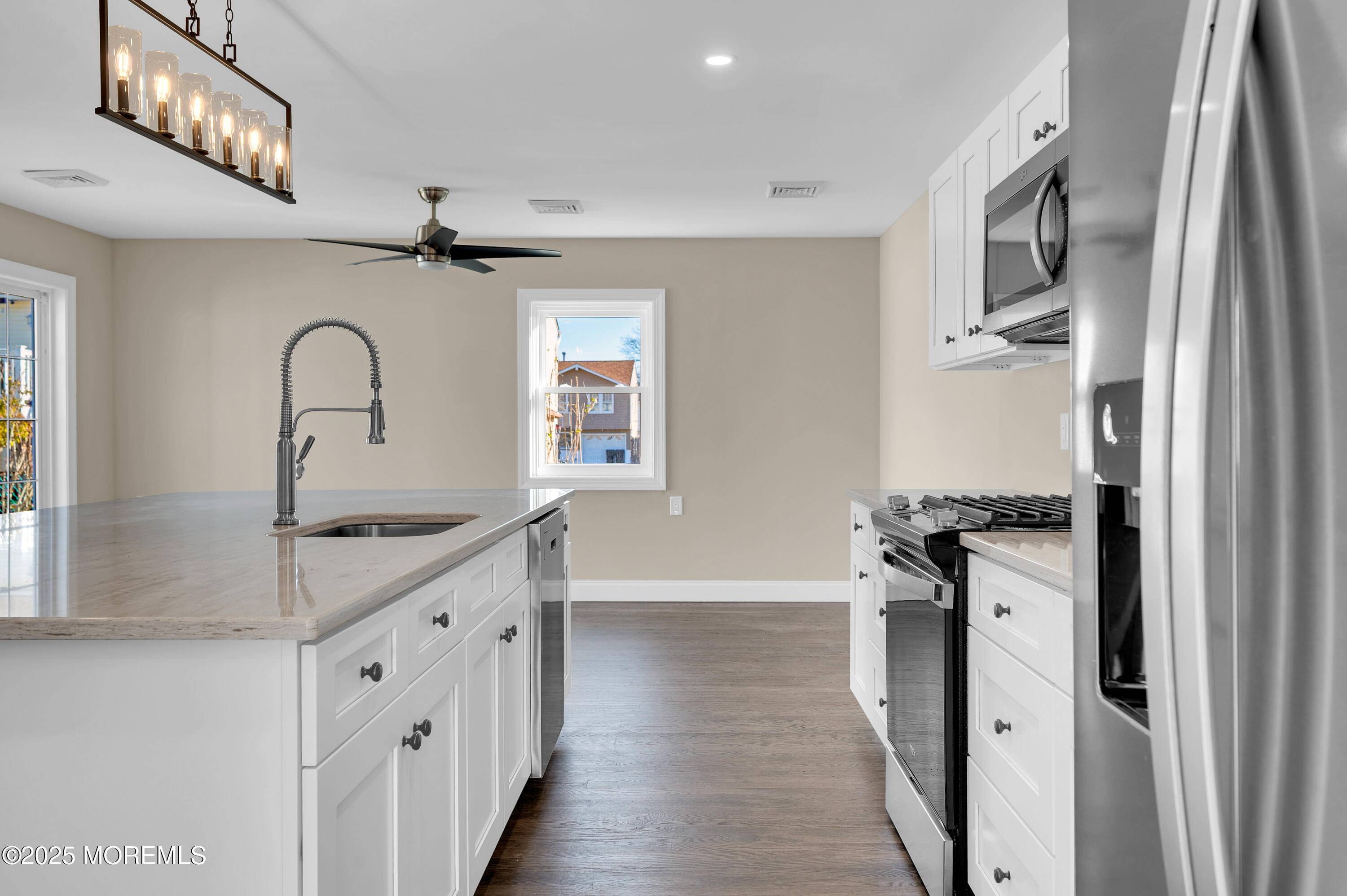 Lanoka Harbor, NJ 08734,28 Bayberry Drive