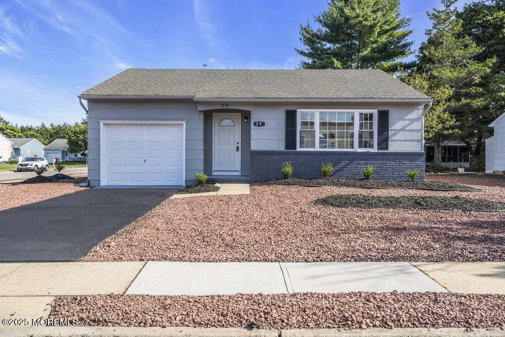 Toms River, NJ 08757,29 Carlisle Road