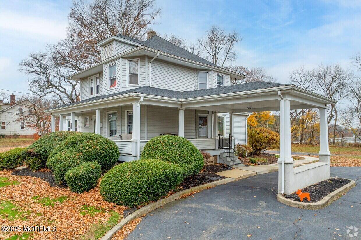 Freehold, NJ 07728,149 W Main Street