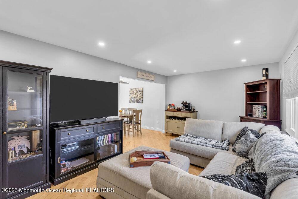 Brick, NJ 08723,491 Fairfield Avenue