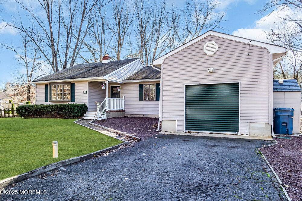 Jackson, NJ 08527,390 Frank Applegate Road