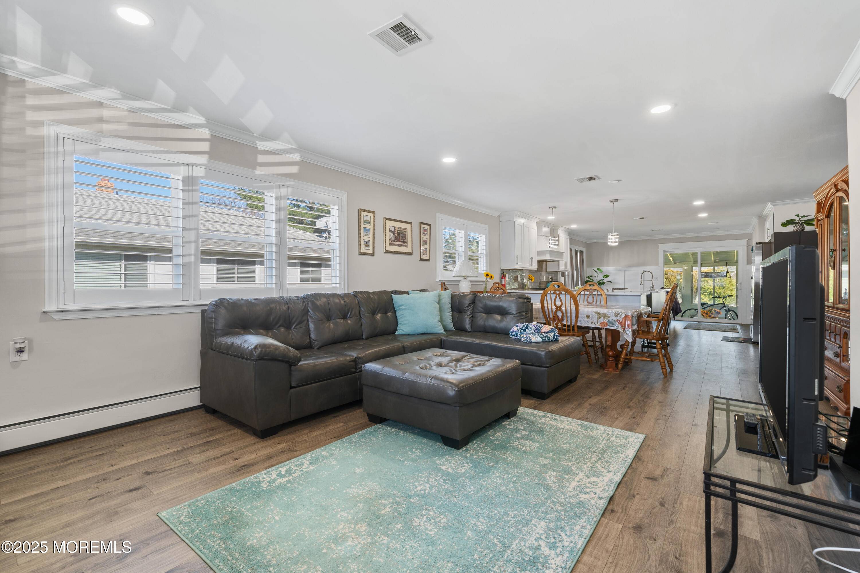 Toms River, NJ 08757,27 Montserrat Street