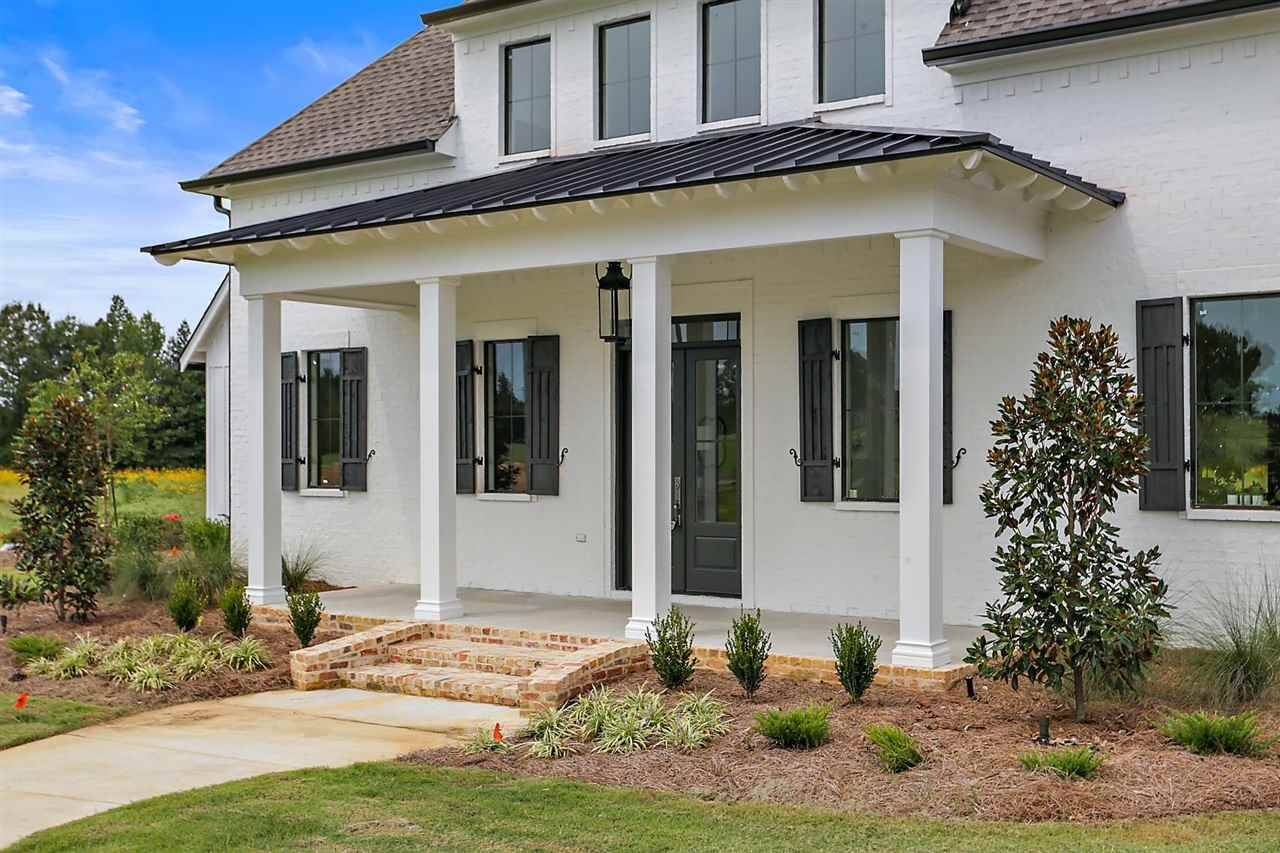 Brandon, MS 39047,989 Holly Bush Road