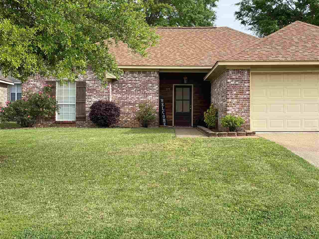 Brandon, MS 39042,377 Briar View Drive