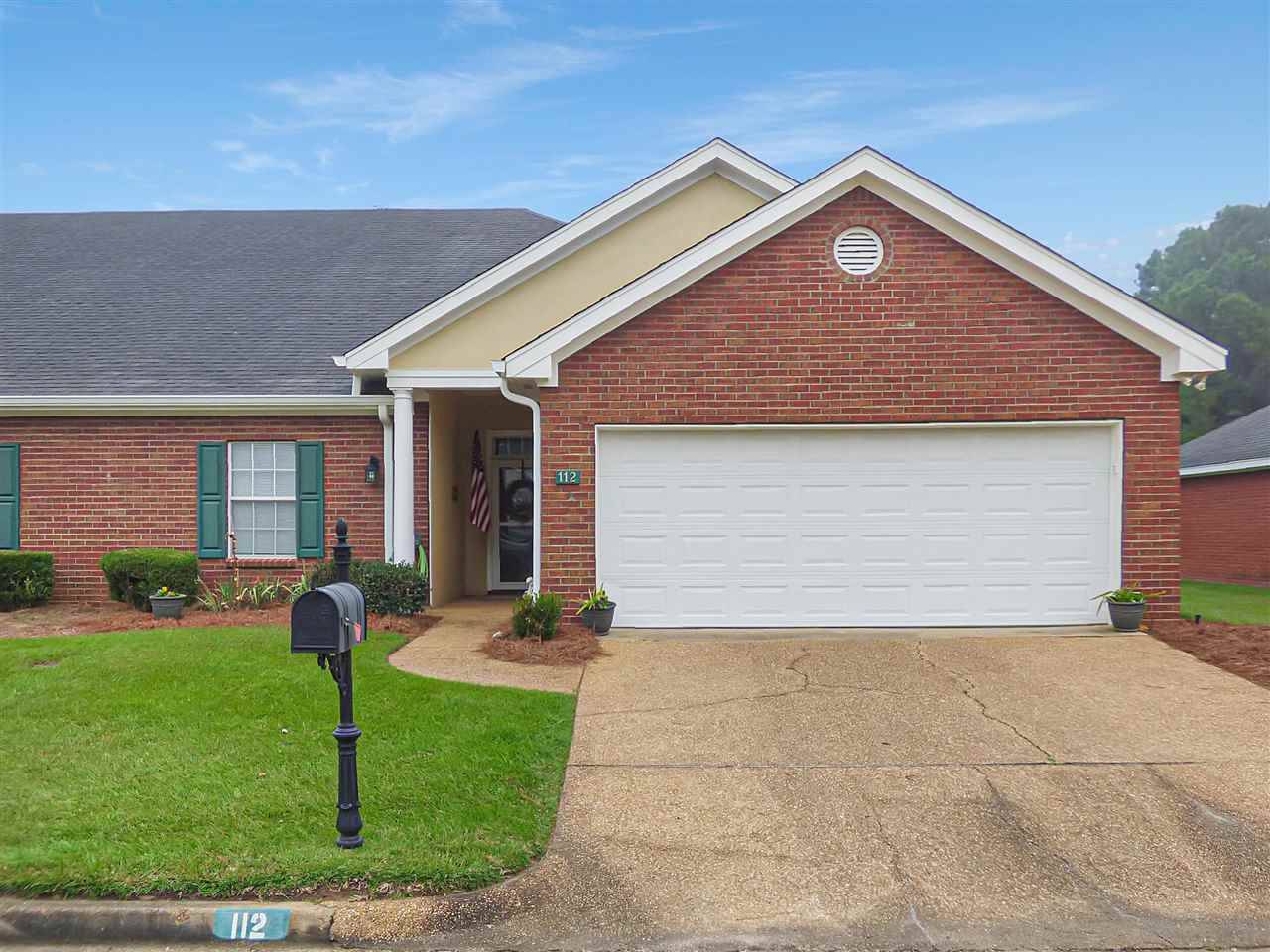Brandon, MS 39042,112 Springtree Drive