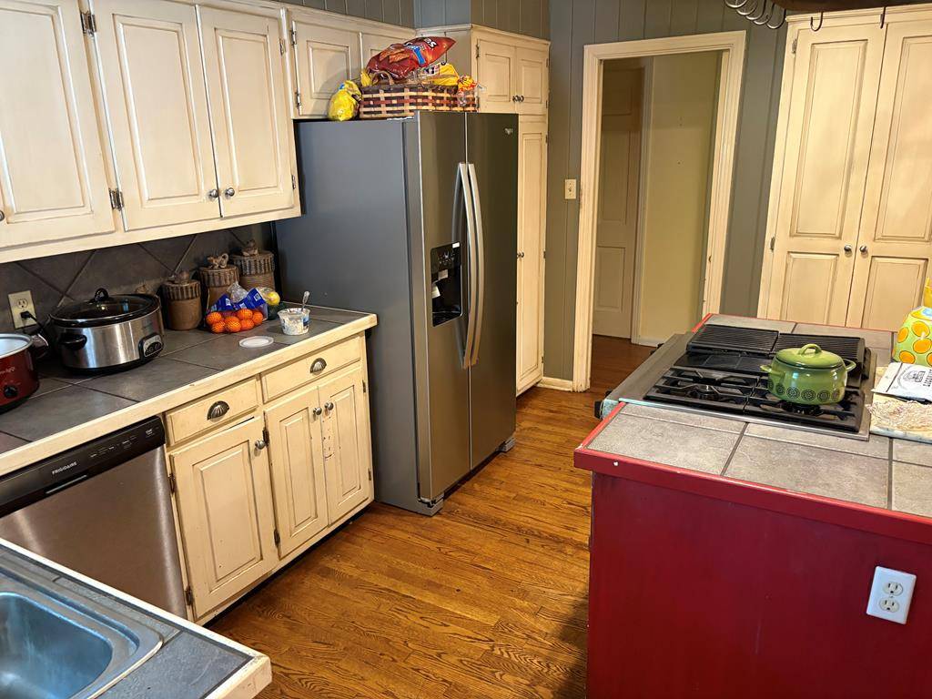 Brookhaven, MS 39601,103 S South Street