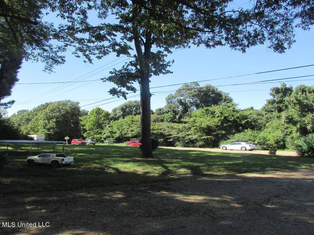 Southaven, MS 38671,1925 E Stateline Road