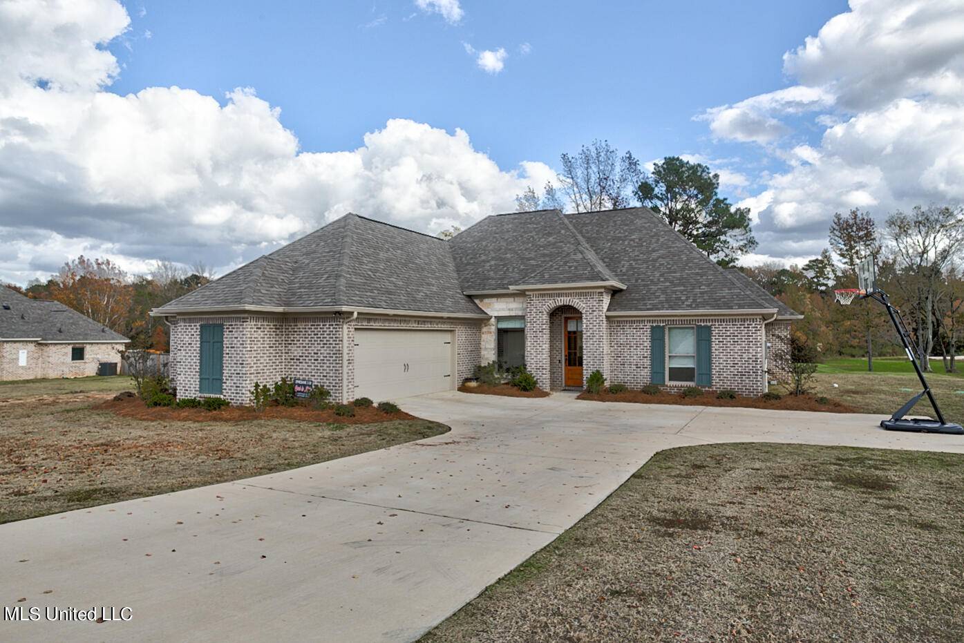 Florence, MS 39073,336 Driftwood Lane