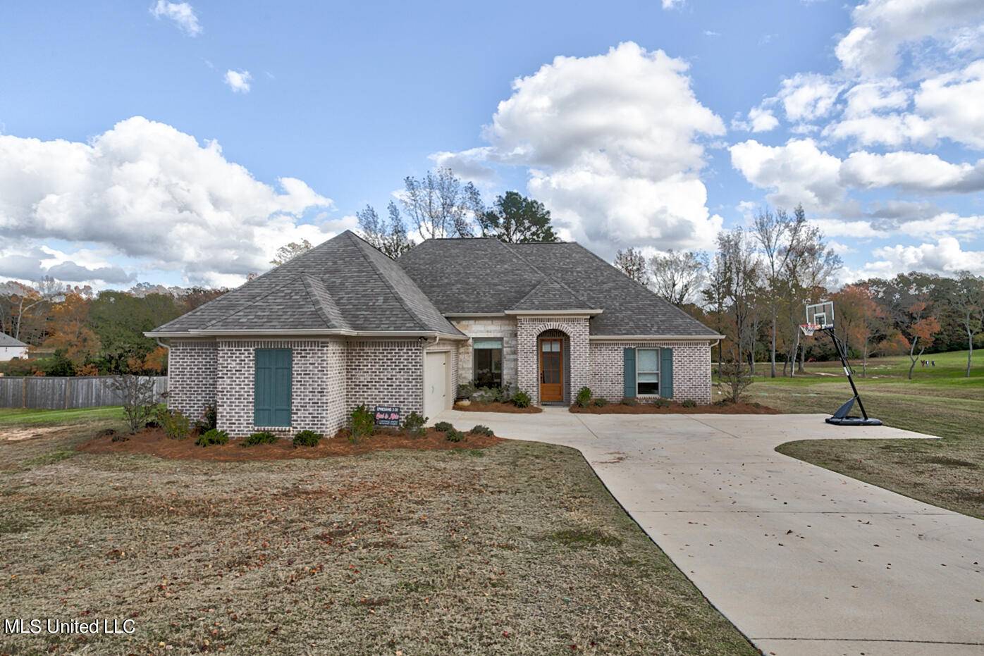 Florence, MS 39073,336 Driftwood Lane