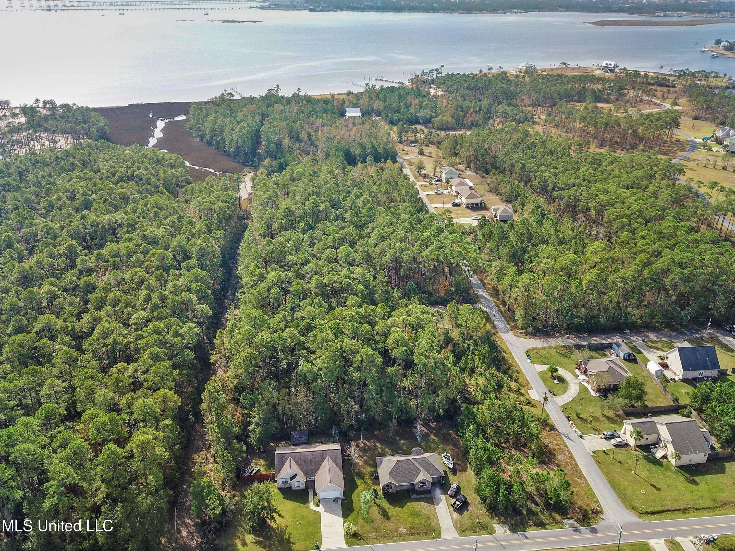 Ocean Springs, MS 39564,15000 Hummingbird Lane
