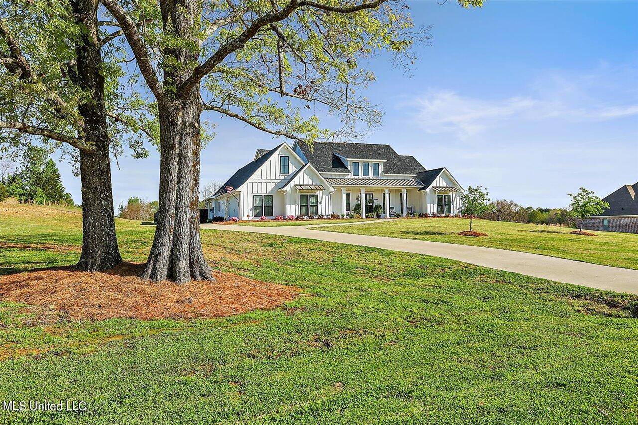Florence, MS 39073,305 Driftwood Lane