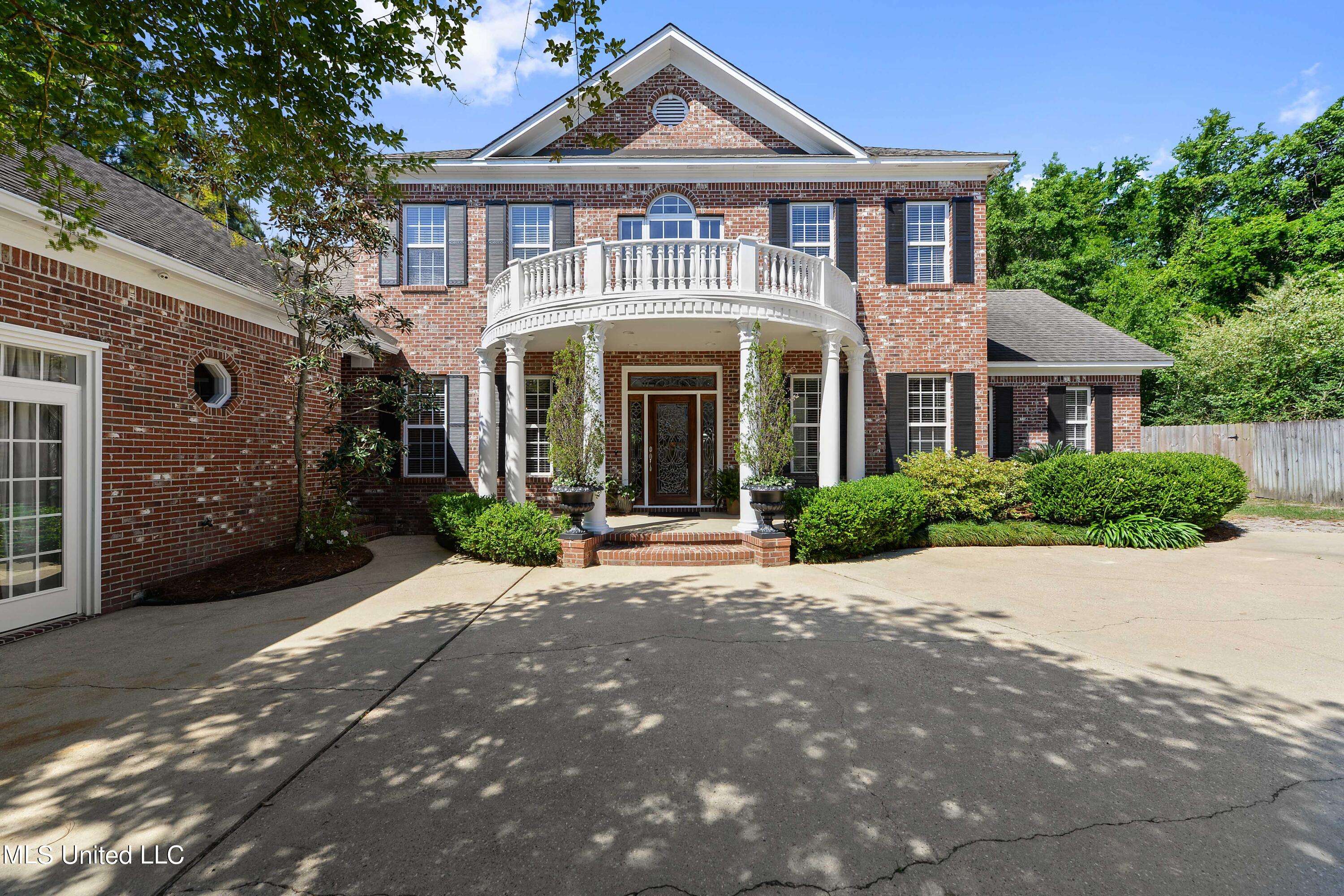 Ocean Springs, MS 39564,7 Chandeleur Cove