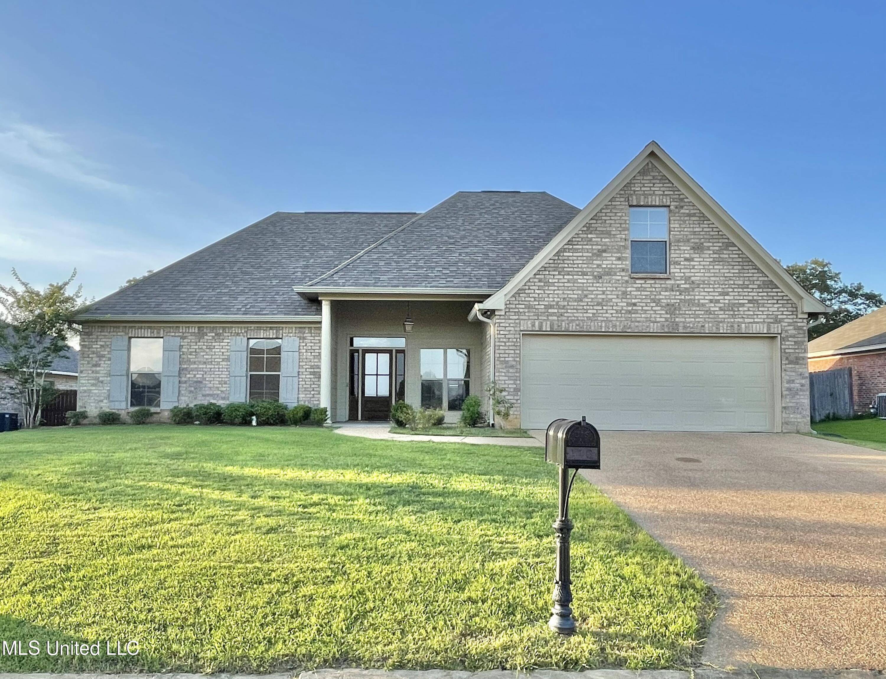 Pearl, MS 39208,110 Countrywood Place