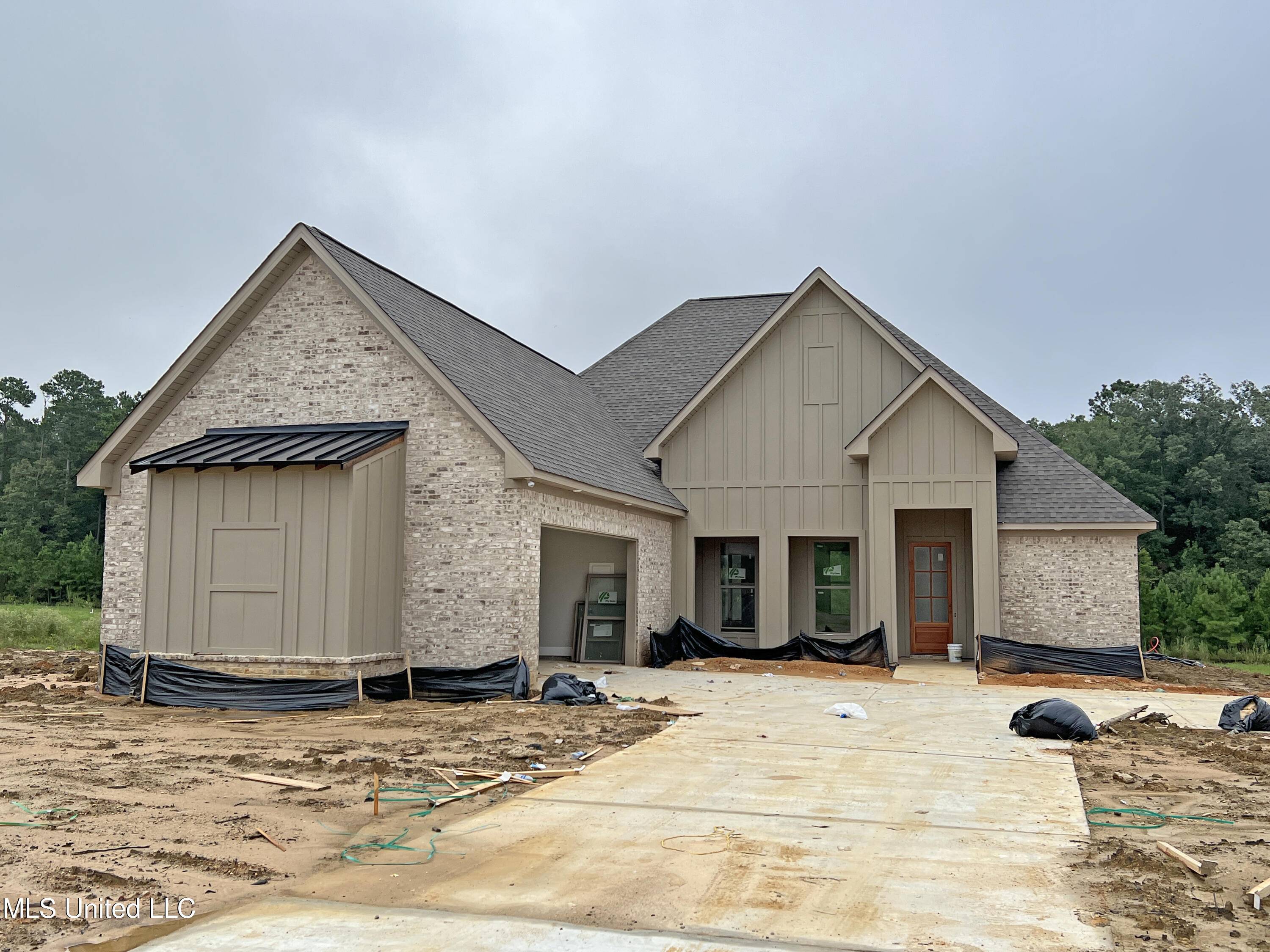 Brandon, MS 39047,124 Landry Drive
