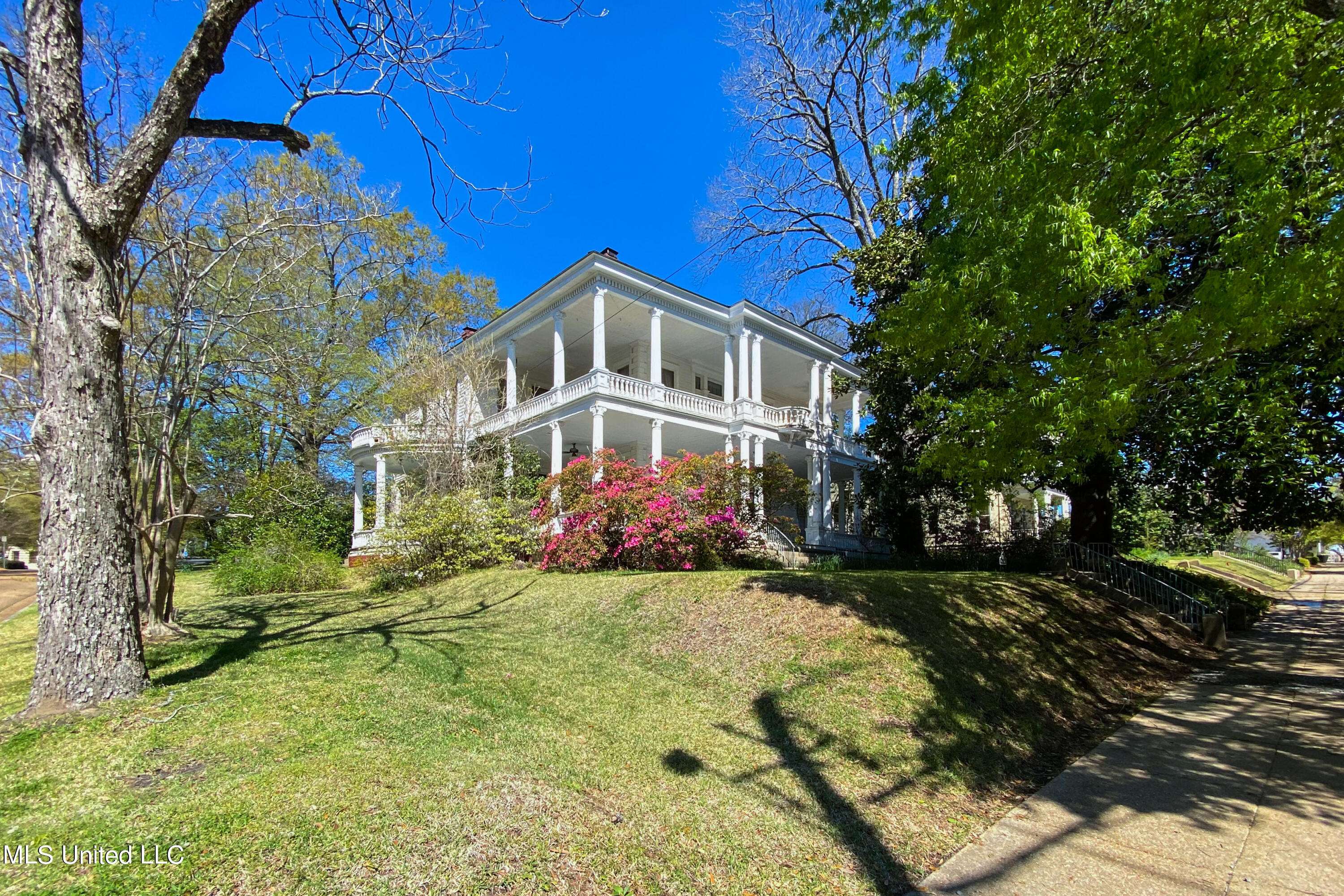 Jackson, MS 39201,505 N State Street