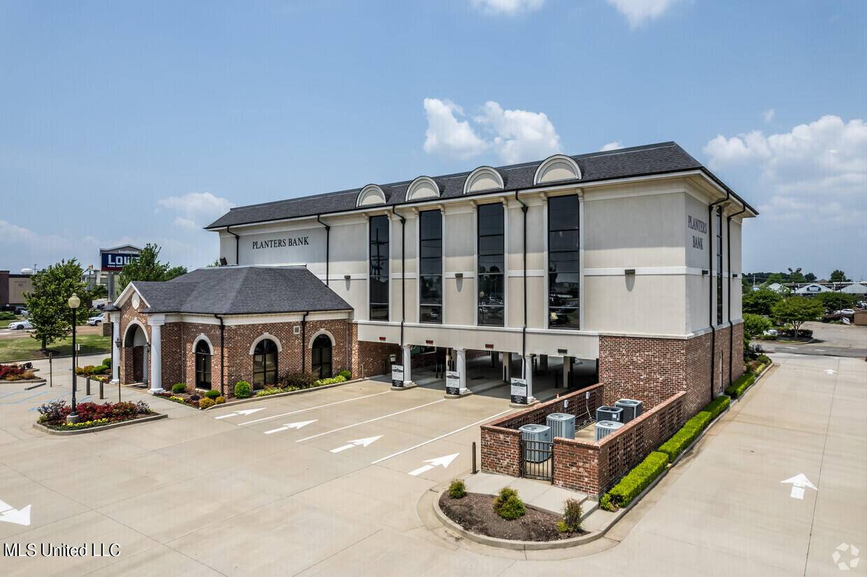 Southaven, MS 38671,232 W Goodman Road