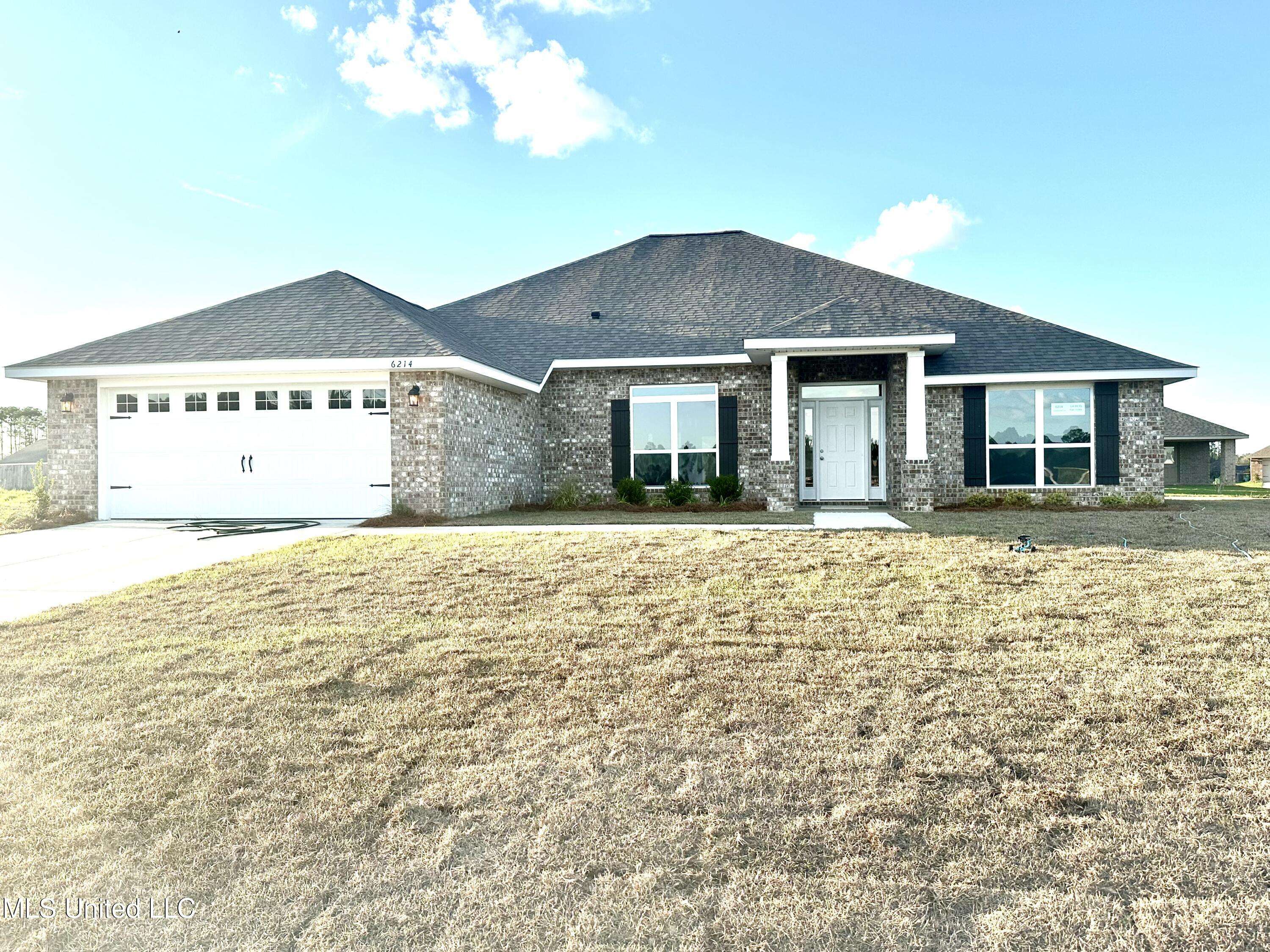 Biloxi, MS 39532,6214 Diamond Lane
