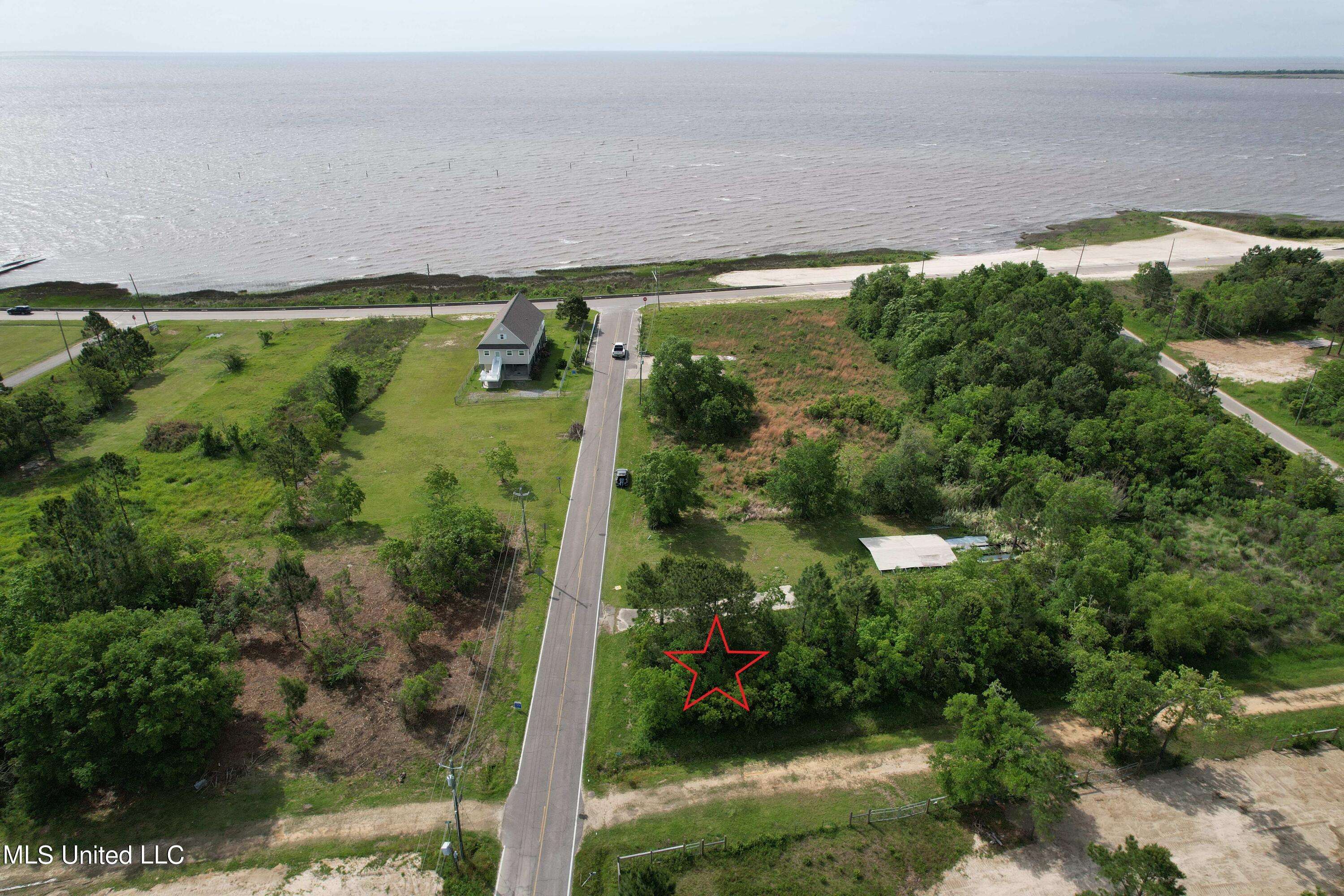 Bay Saint Louis, MS 39520,5039 Ioor Avenue