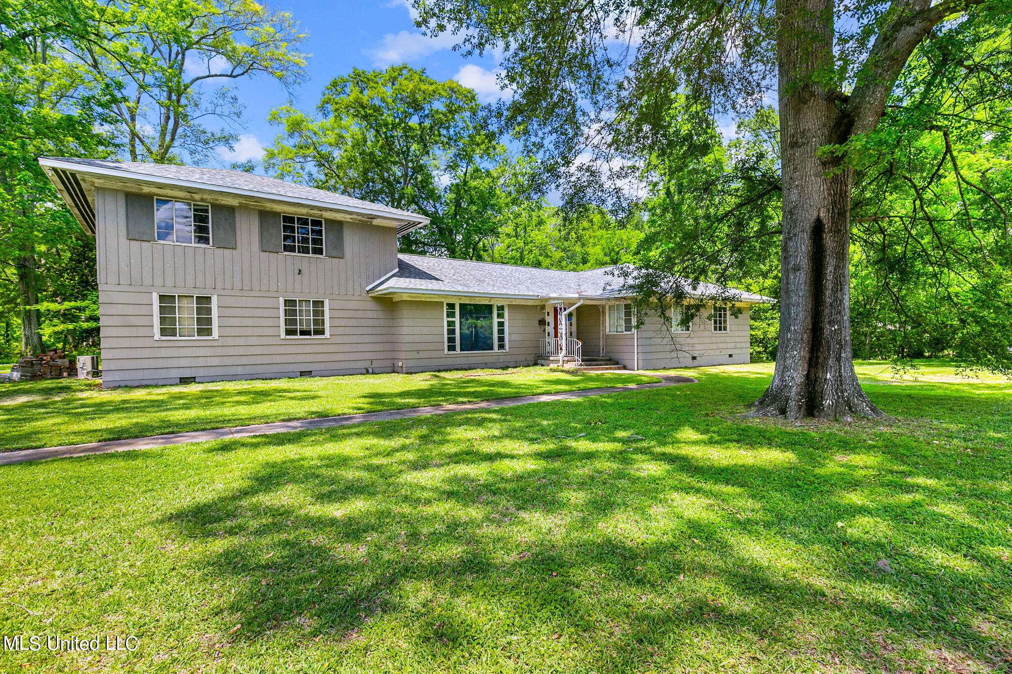 Jackson, MS 39216,3711 Old Canton Road