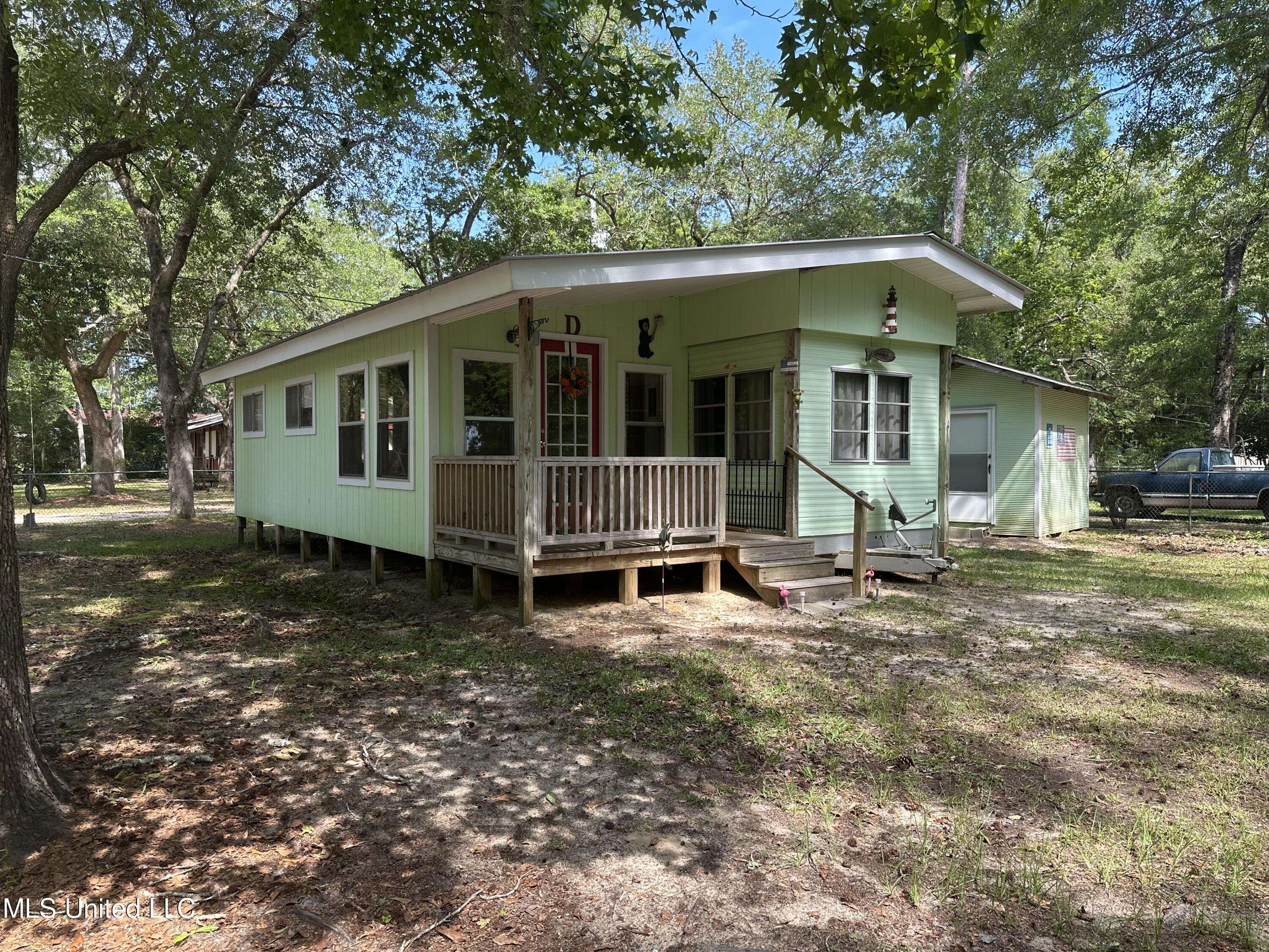 Vancleave, MS 39565,10048 Johns Bayou Road