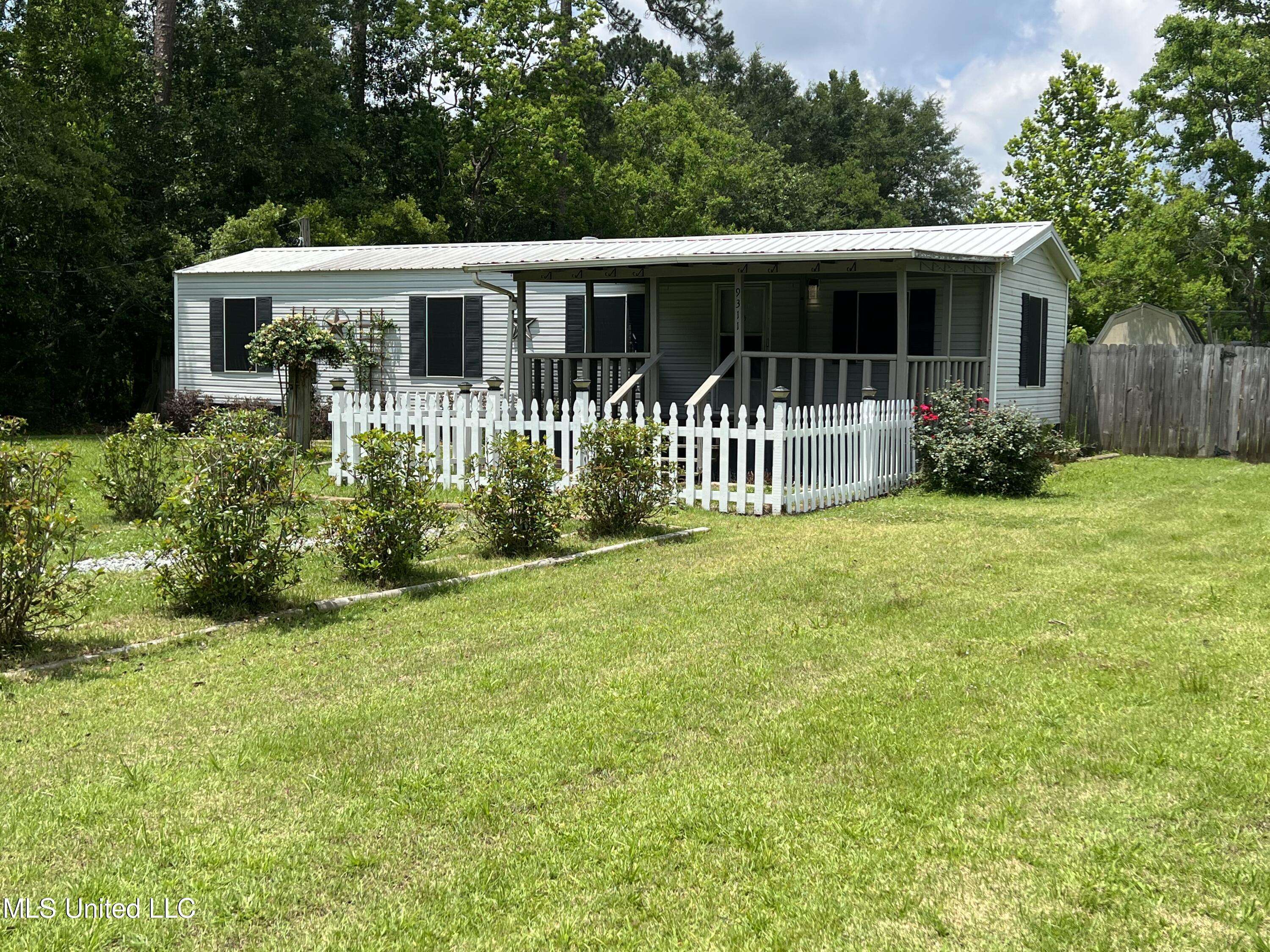 Vancleave, MS 39565,9311 Entrekin Avenue