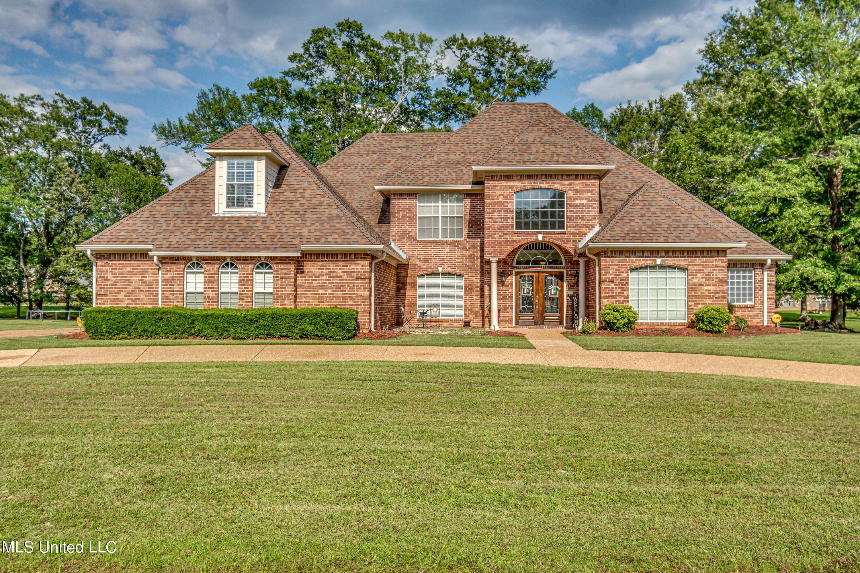 Jackson, MS 39212,209 Jasmine Drive