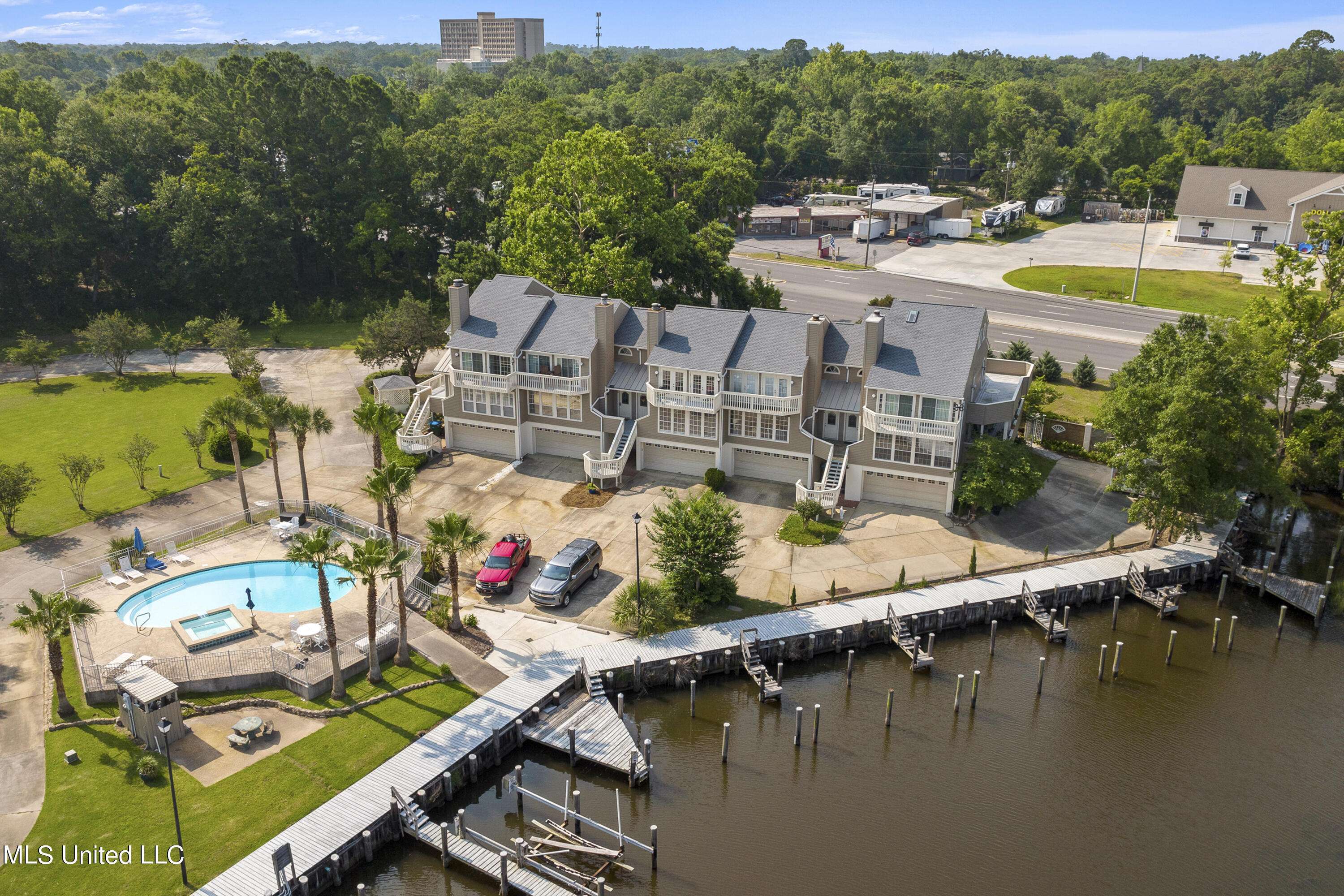 Ocean Springs, MS 39564,717 Bienville Boulevard #B3