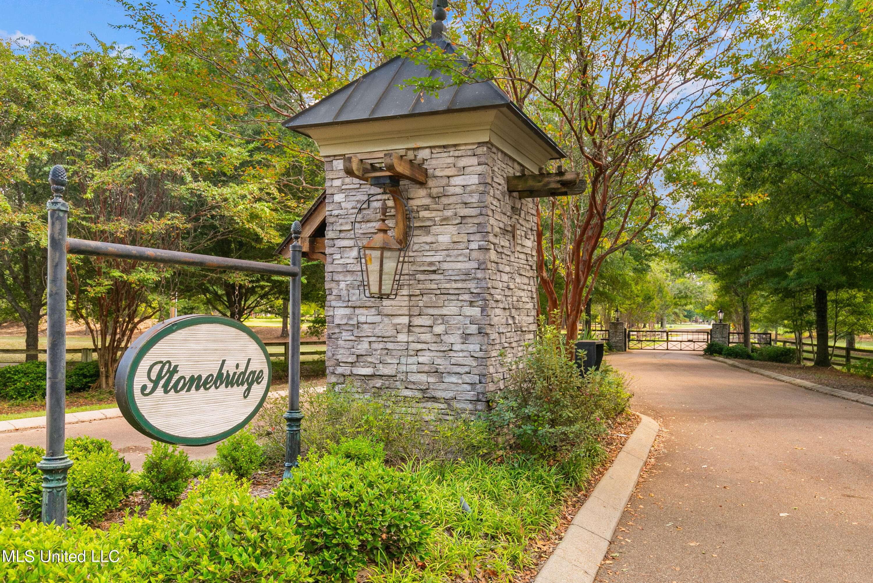 Madison, MS 39110,112 Stonebridge Drive