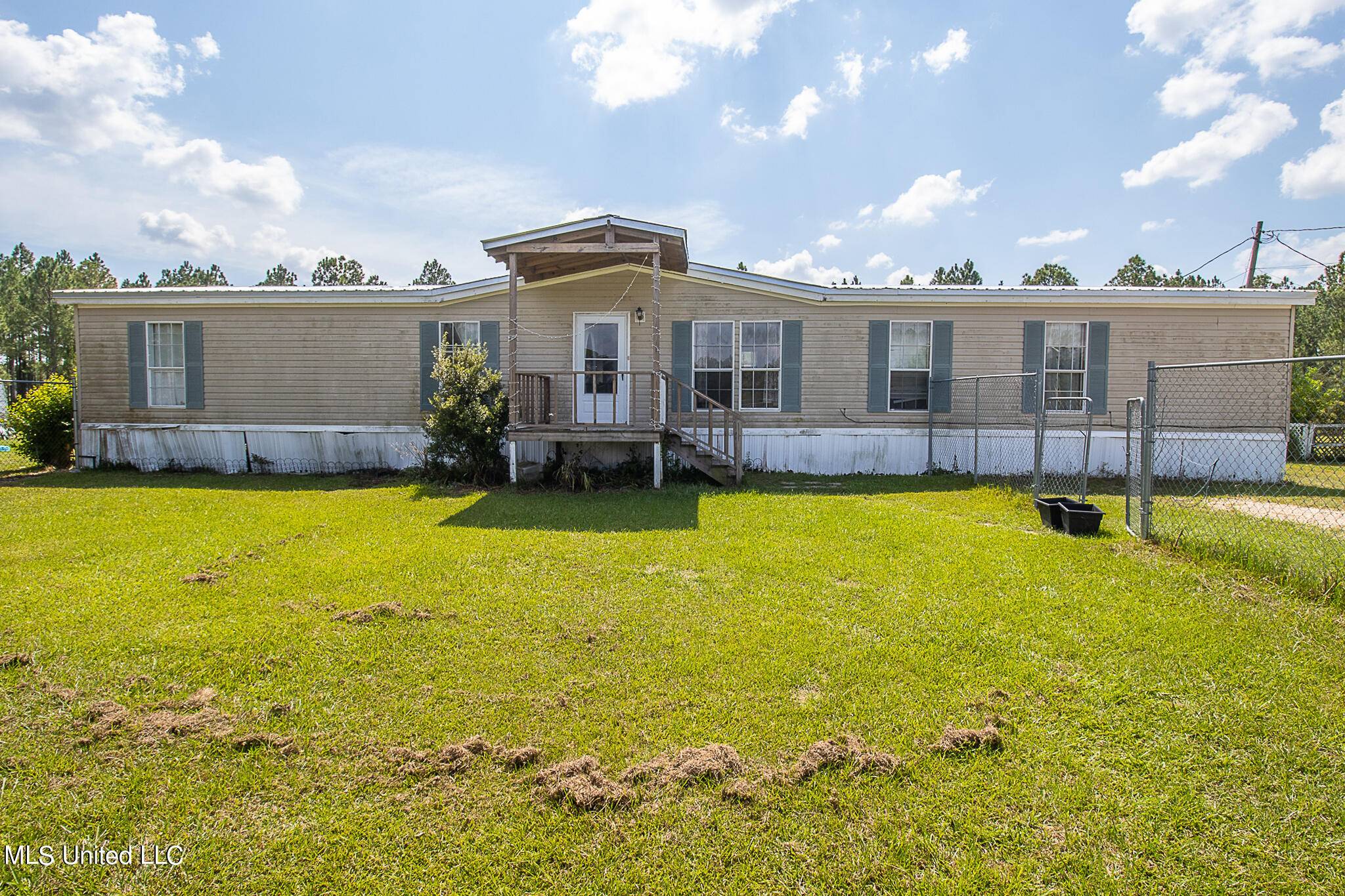 Vancleave, MS 39565,13701 Briarwood Drive