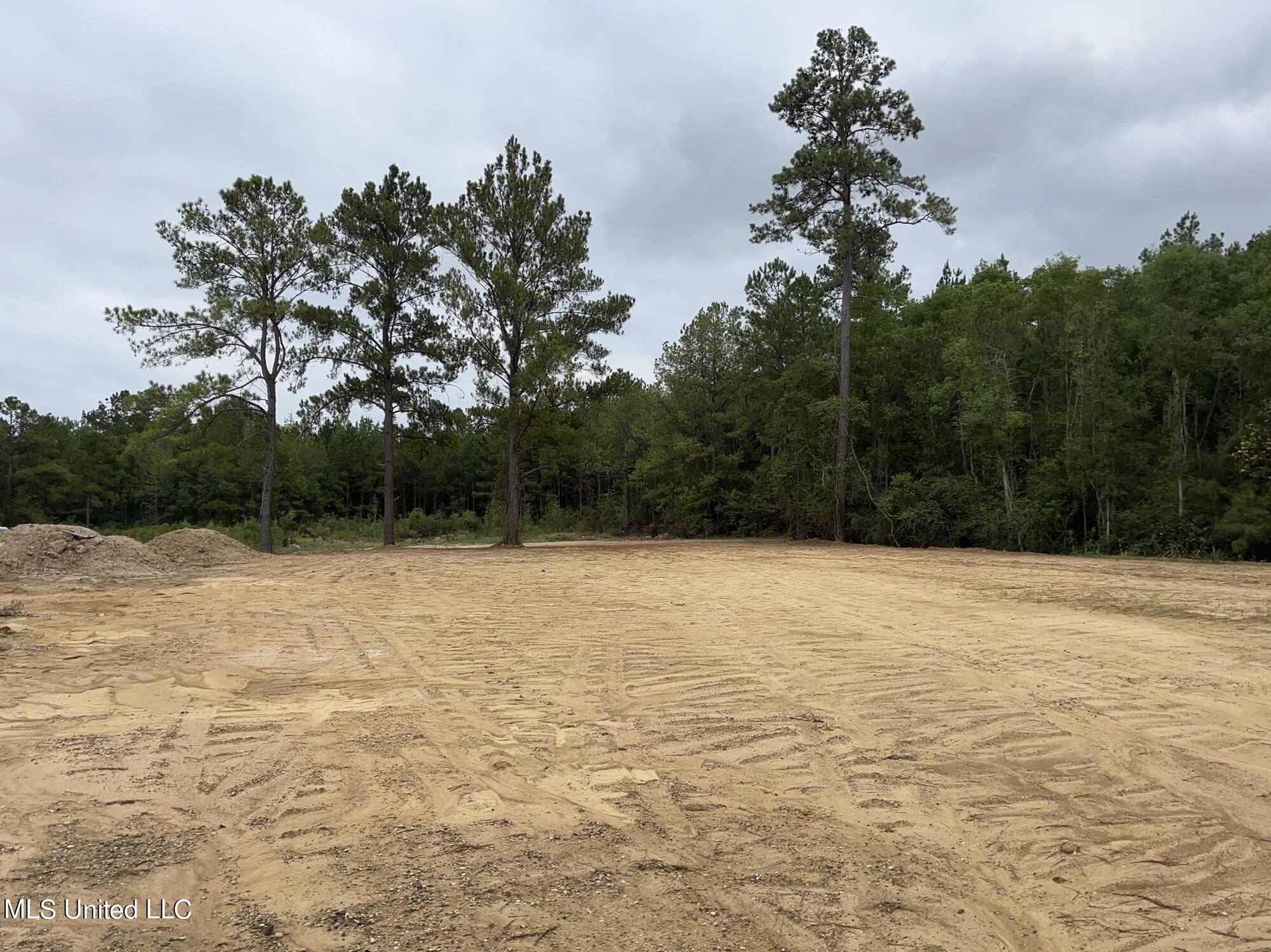 Hattiesburg, MS 39401,2800 Lake View Road