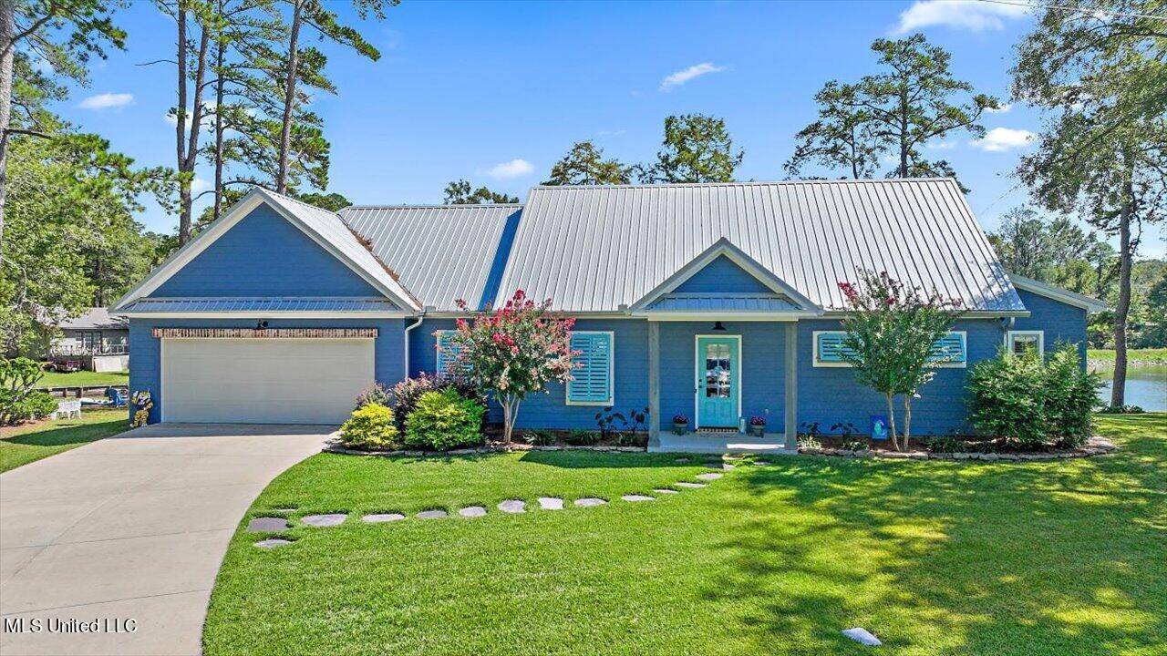 Florence, MS 39073,103 Pine Grove Lane