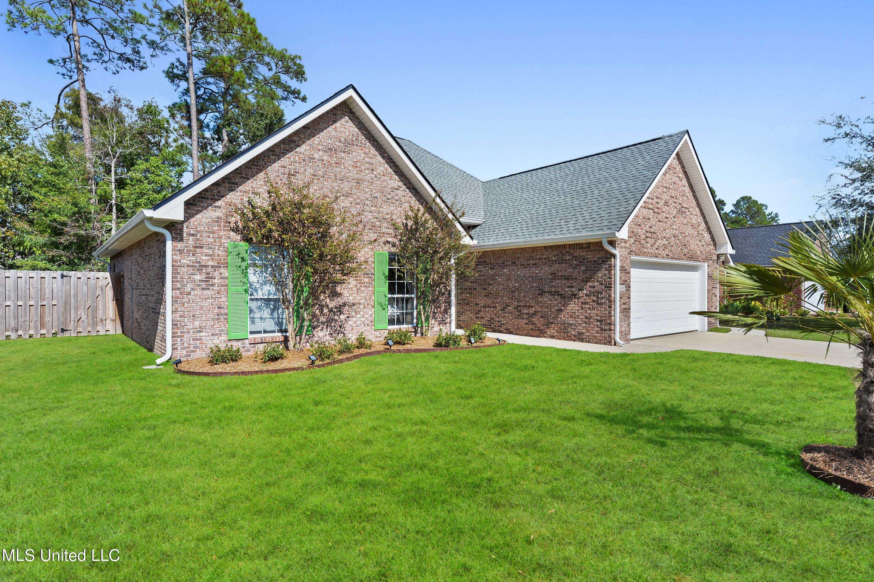 Ocean Springs, MS 39564,12600 Hamilton Drive