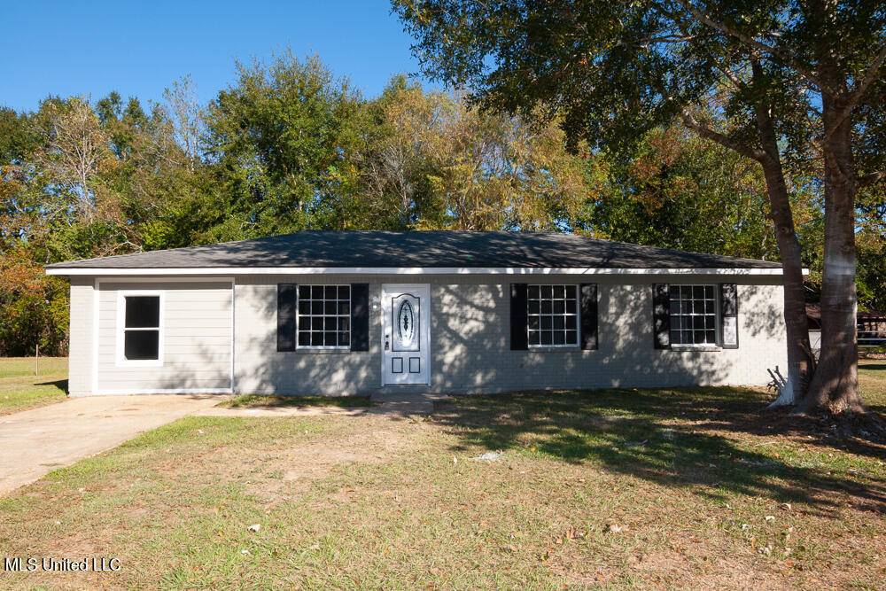 Gautier, MS 39553,1408 Kingfisher Drive