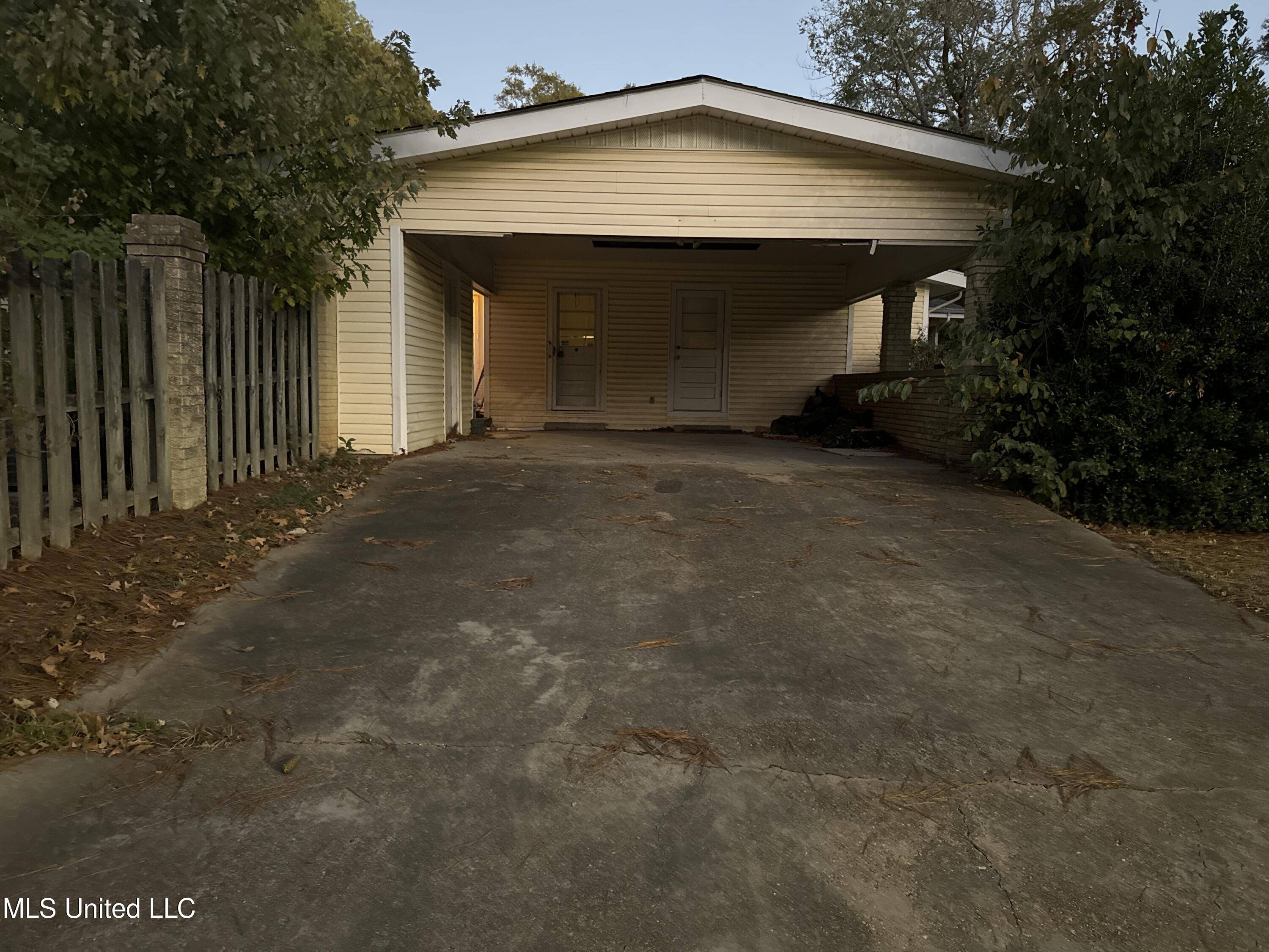 Jackson, MS 39211,1606 Lockwood Avenue