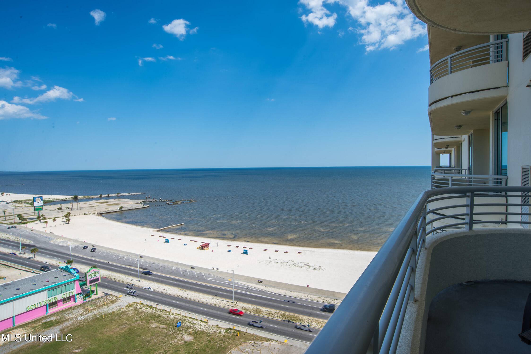 Biloxi, MS 39531,2060 Beach Boulevard #1408