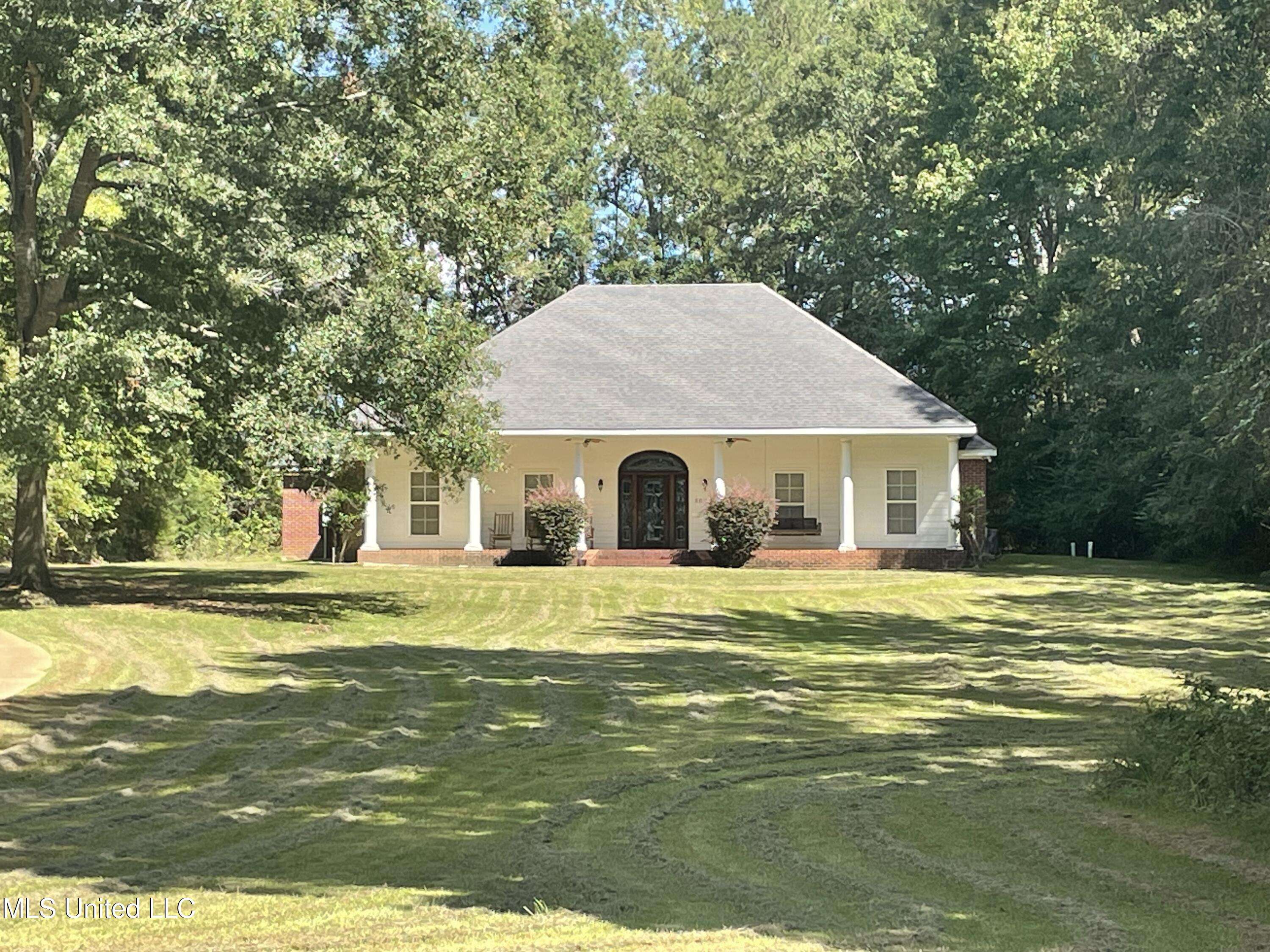 Florence, MS 39073,304 Whitetail Court