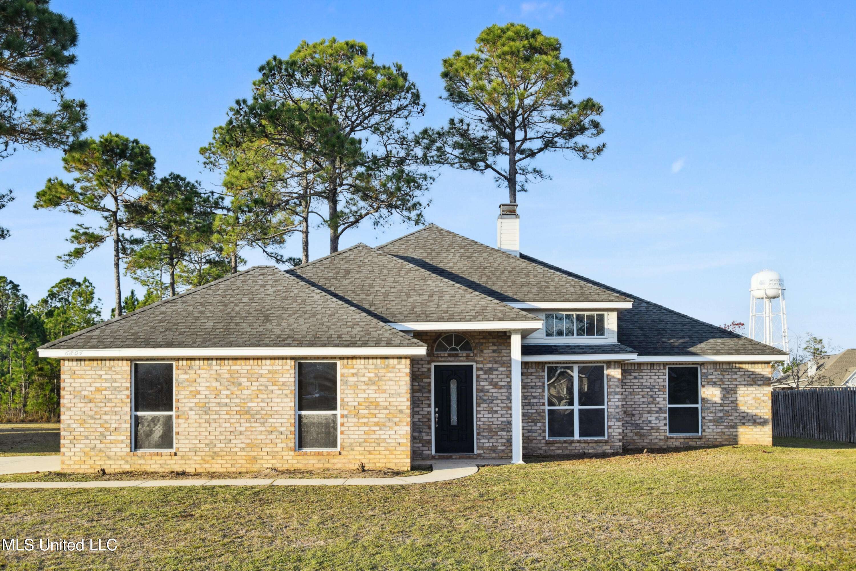 Ocean Springs, MS 39564,6804 Dickens Way Drive