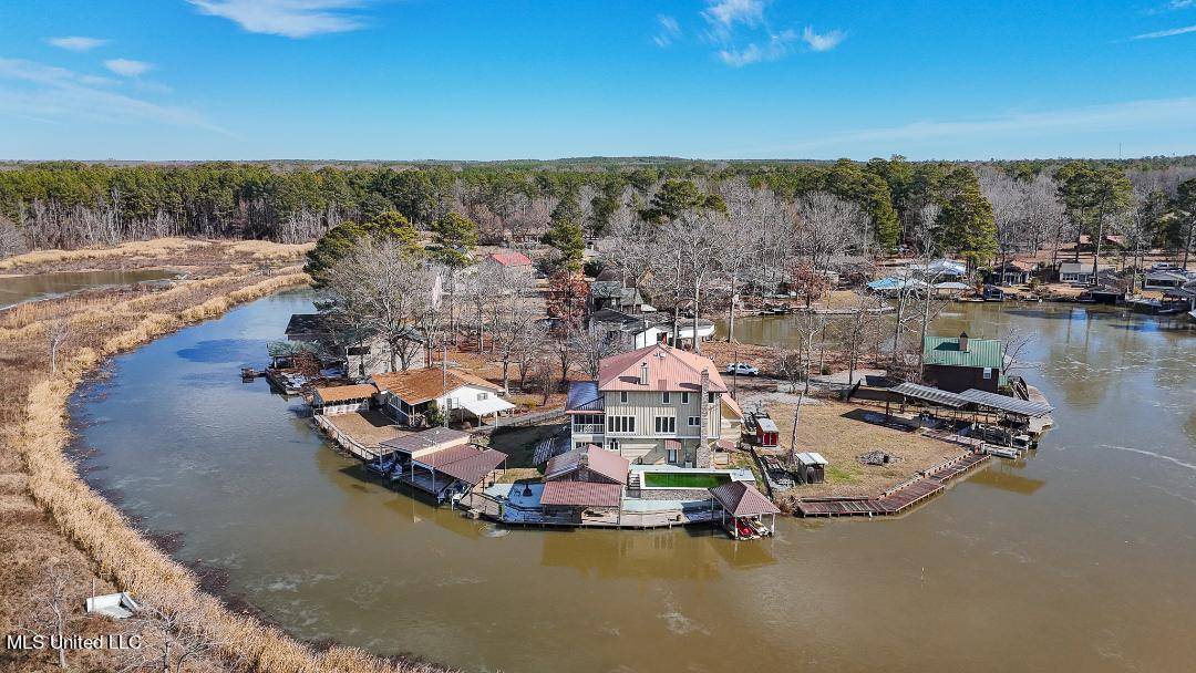 Brandon, MS 39047,120 Lake Harbour Point