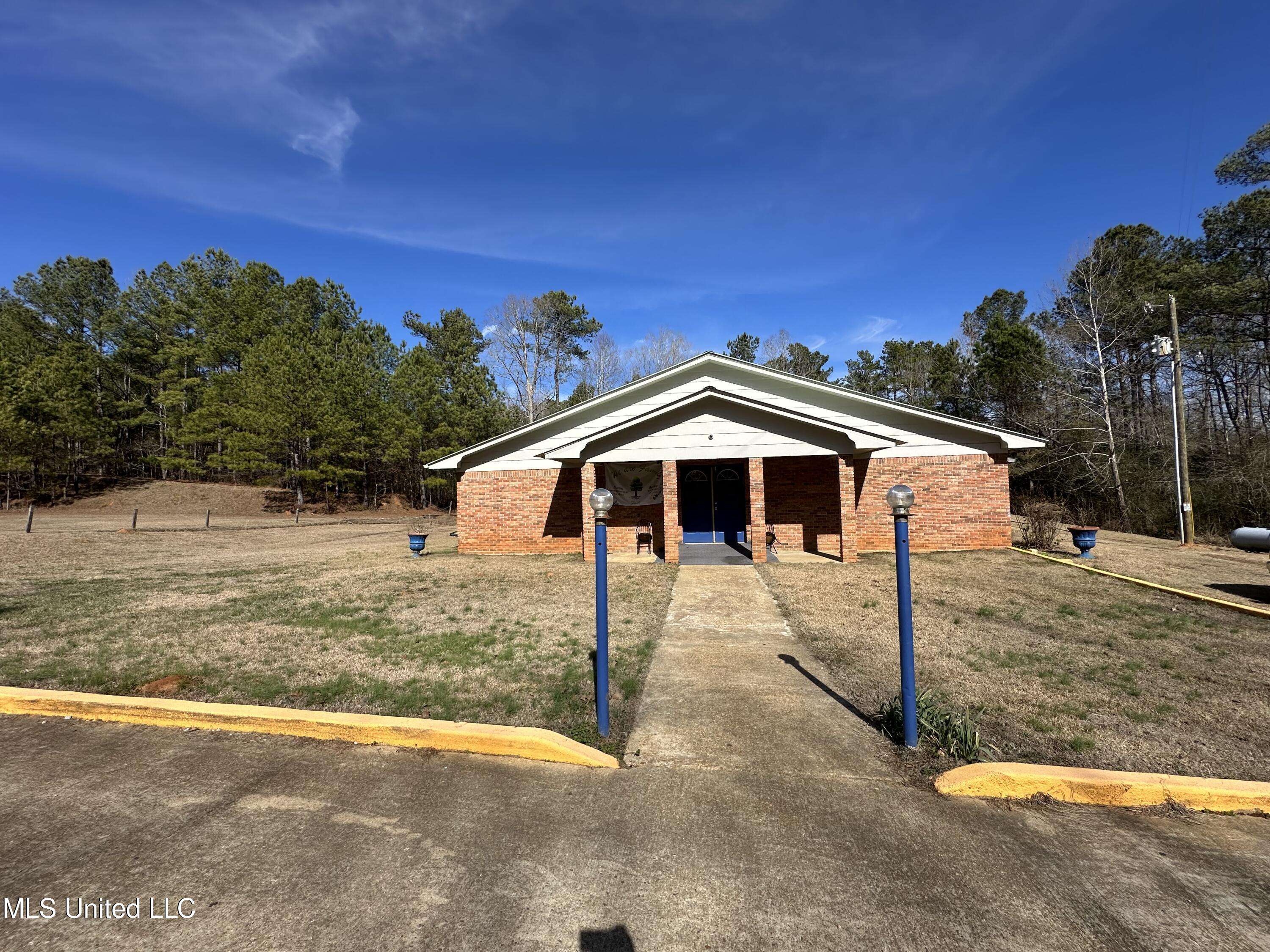 Louisville, MS 39339,13759 Hwy 14