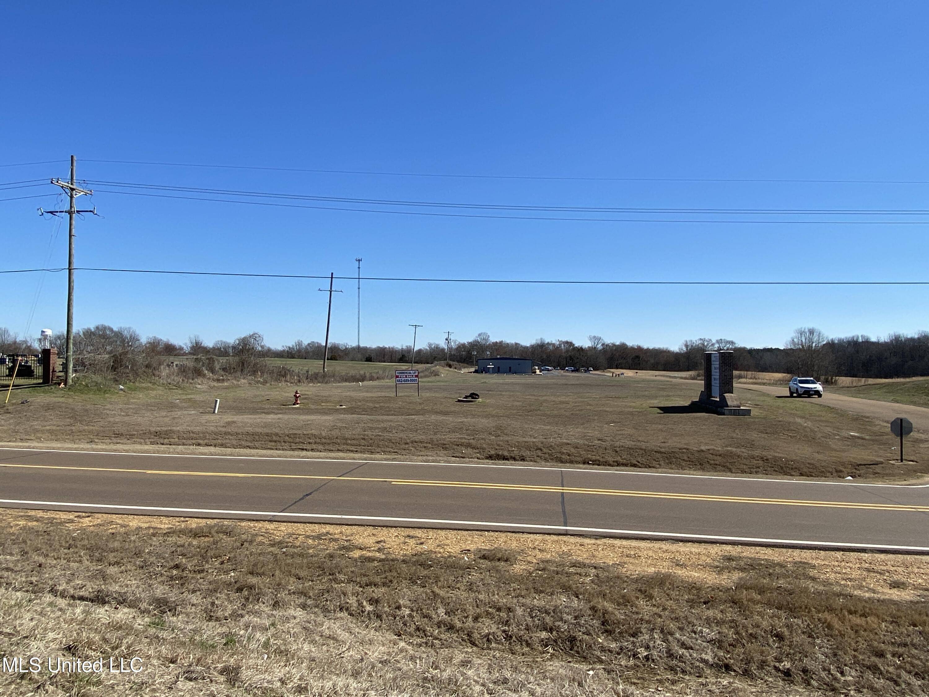 Senatobia, MS 38668,2776 Highway 51