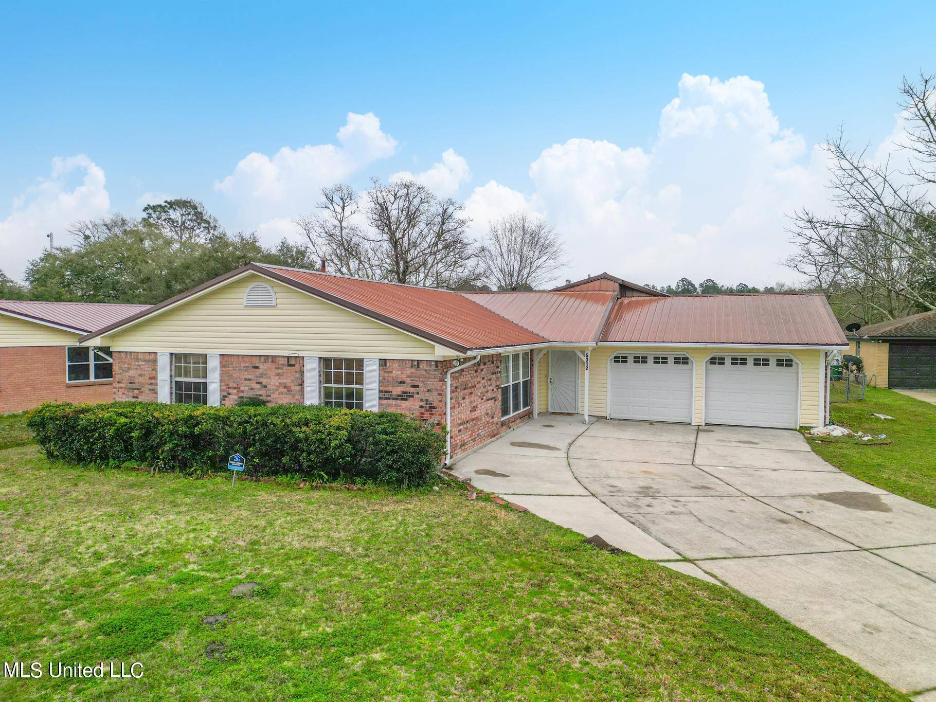 Pascagoula, MS 39581,5312 Monaco Street