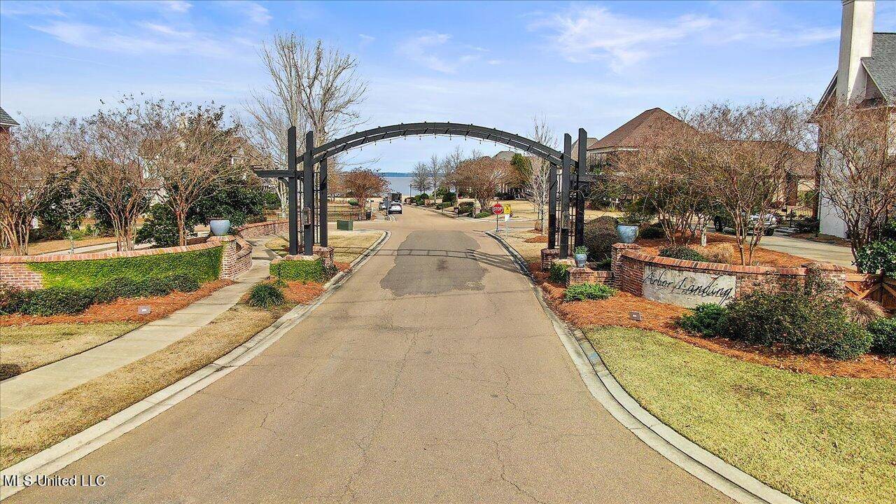 Brandon, MS 39047,800 Arbor Point