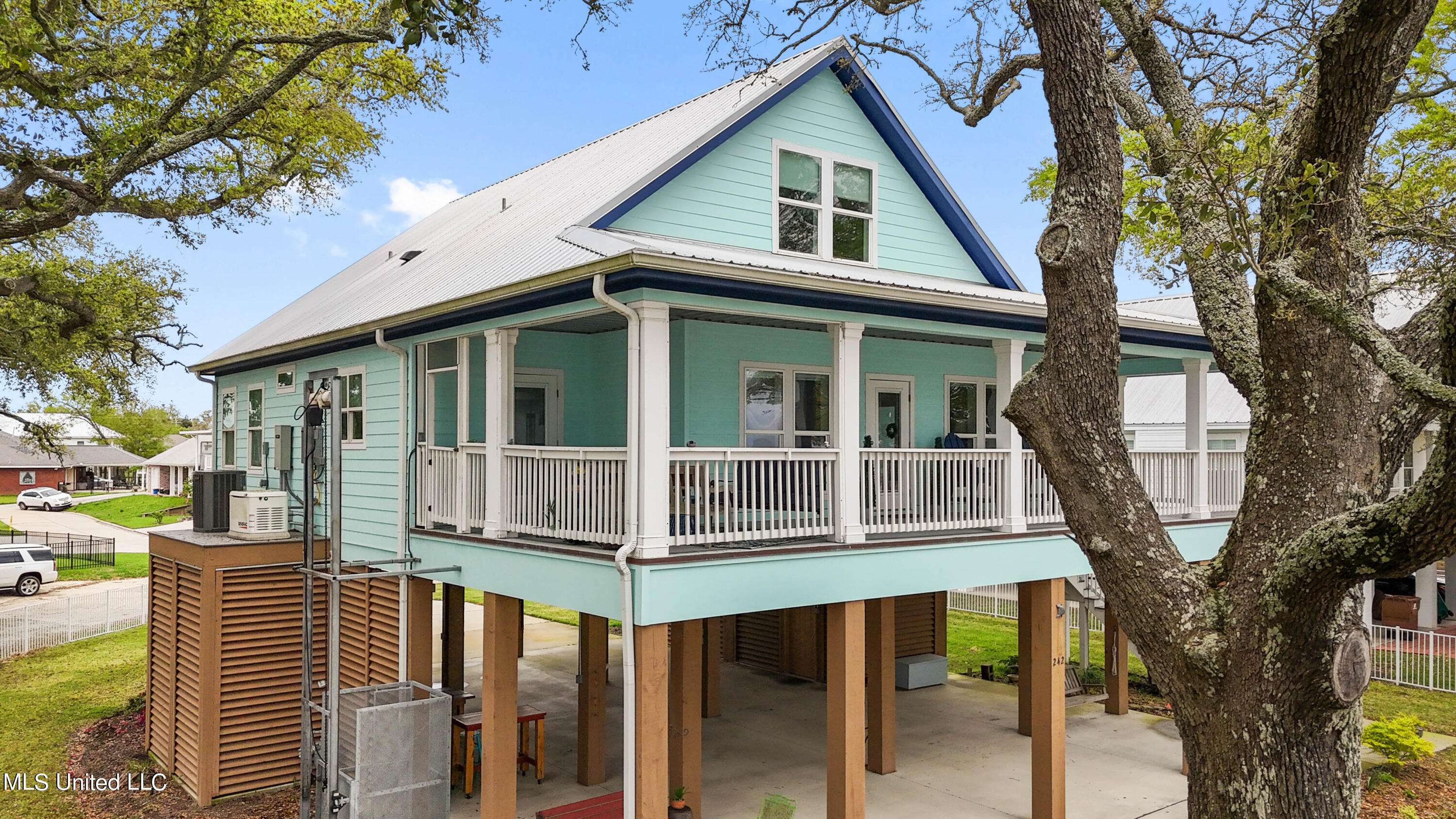Long Beach, MS 39560,242 W Beach Boulevard