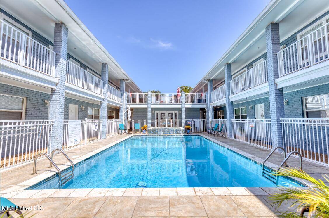 Biloxi, MS 39530,1282 Beach Boulevard #209