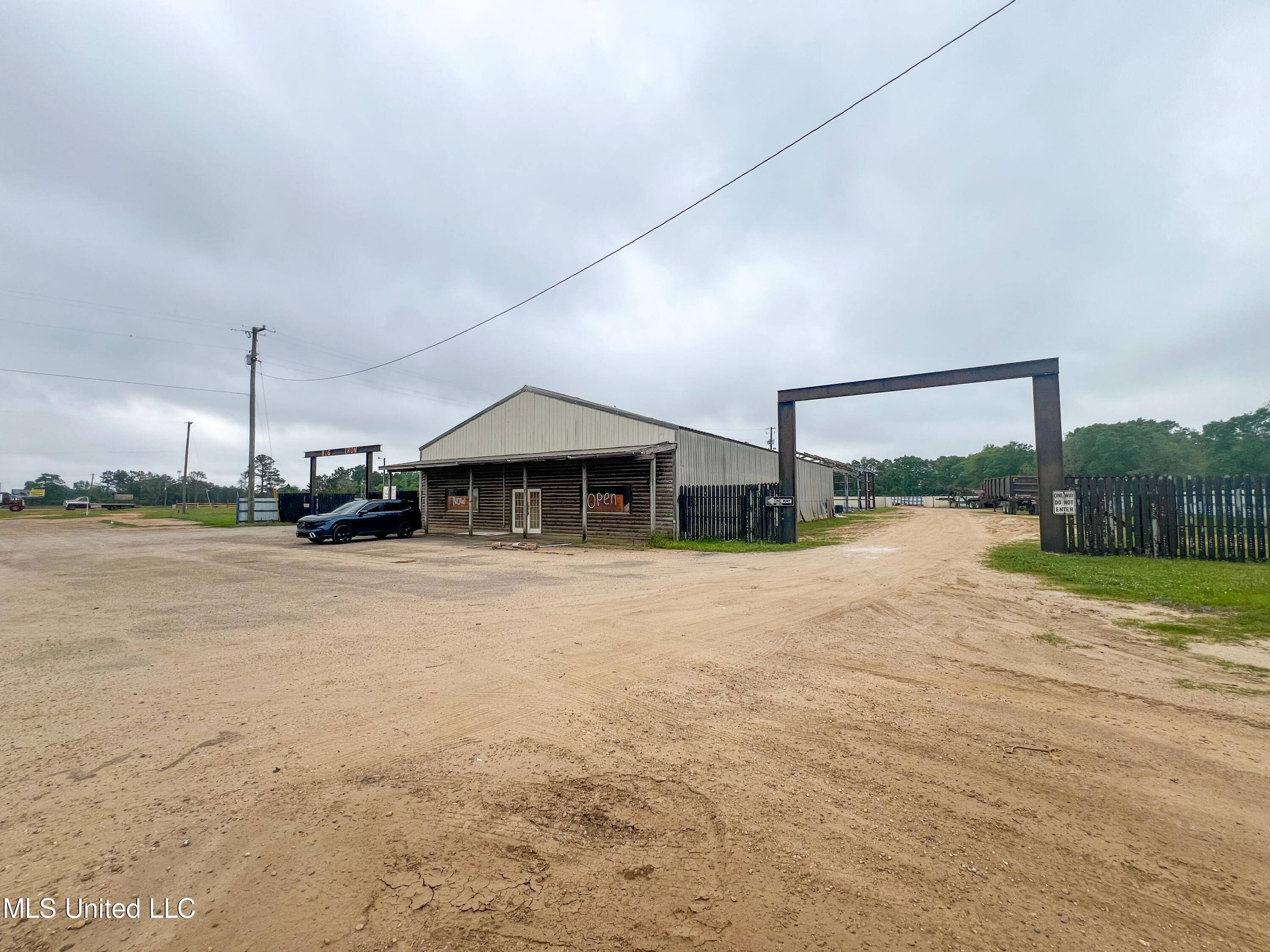 Lucedale, MS 39452,15 Highway 98