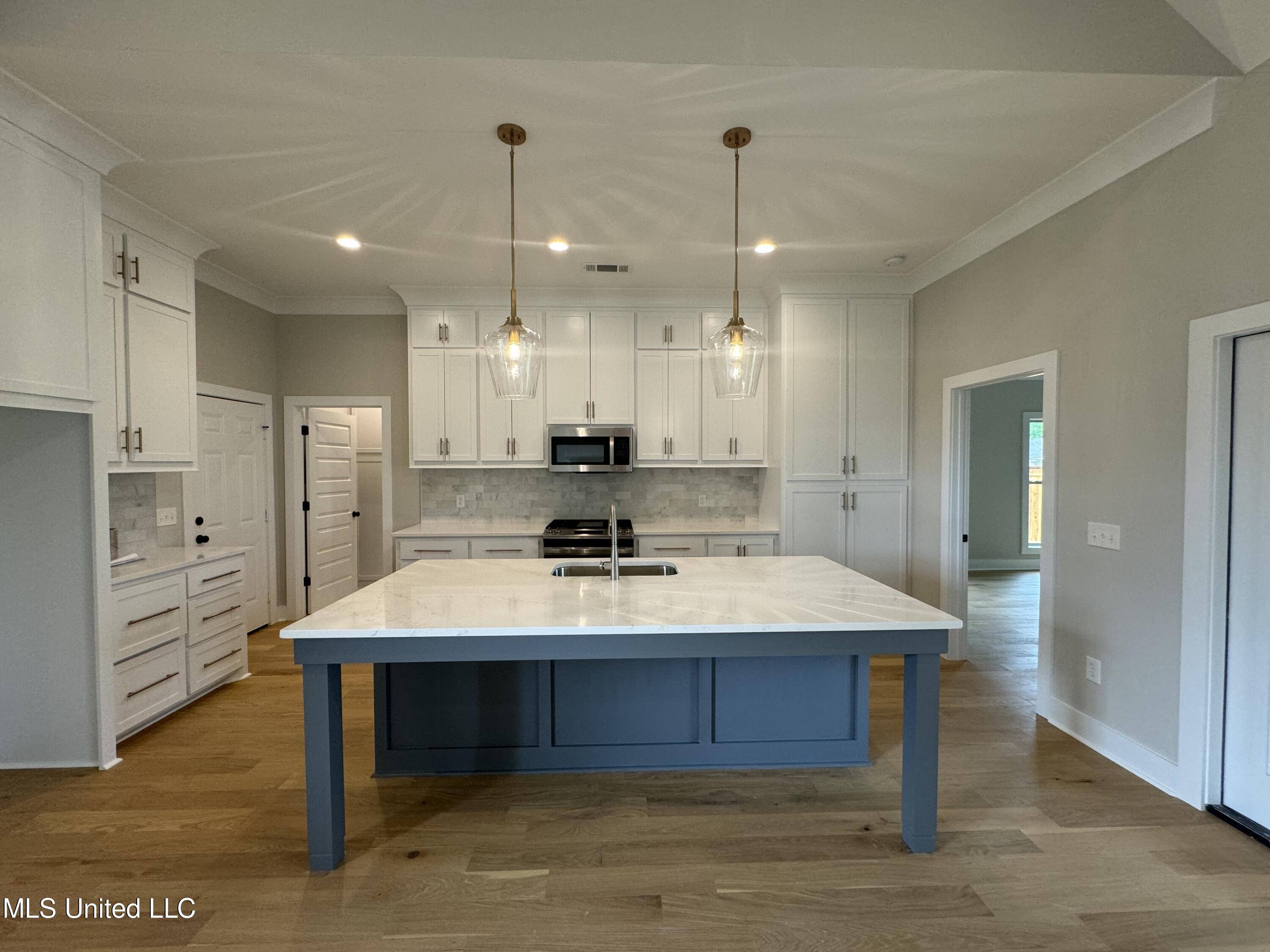 Canton, MS 39046,320 Willow Way