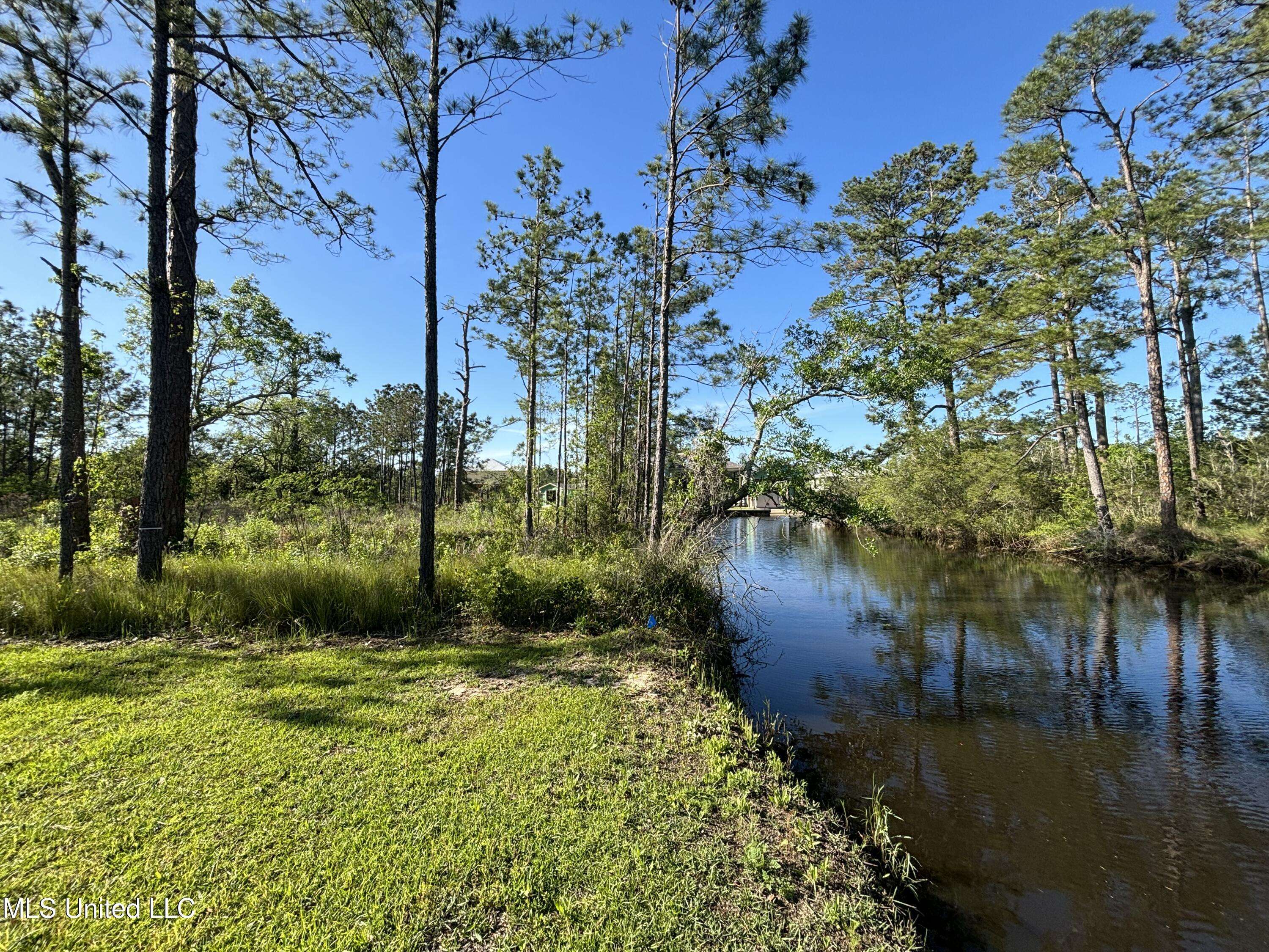 Bay Saint Louis, MS 39520,10046 Fiesta Street